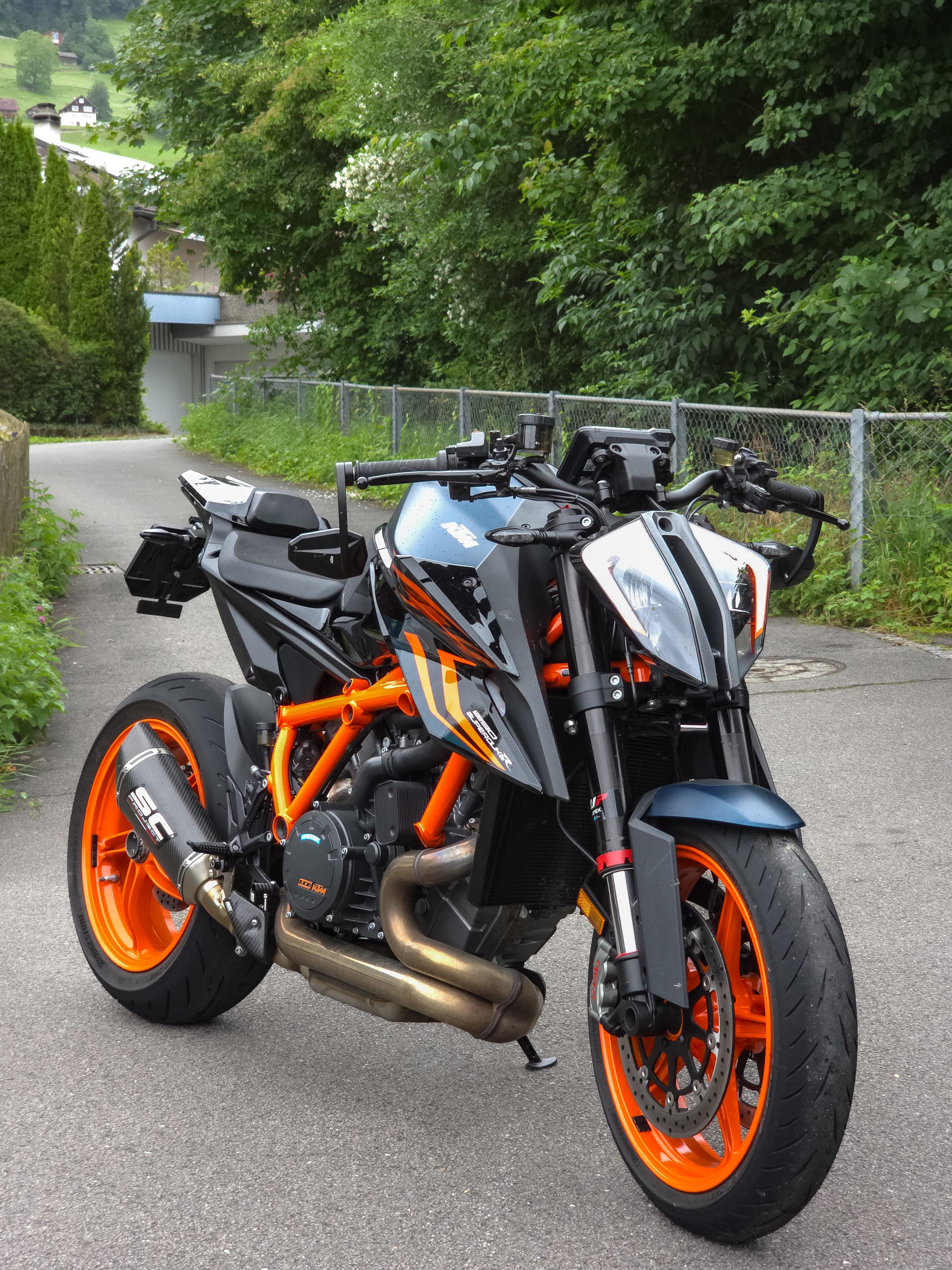 KTM 1290 Super Duke R-image-4