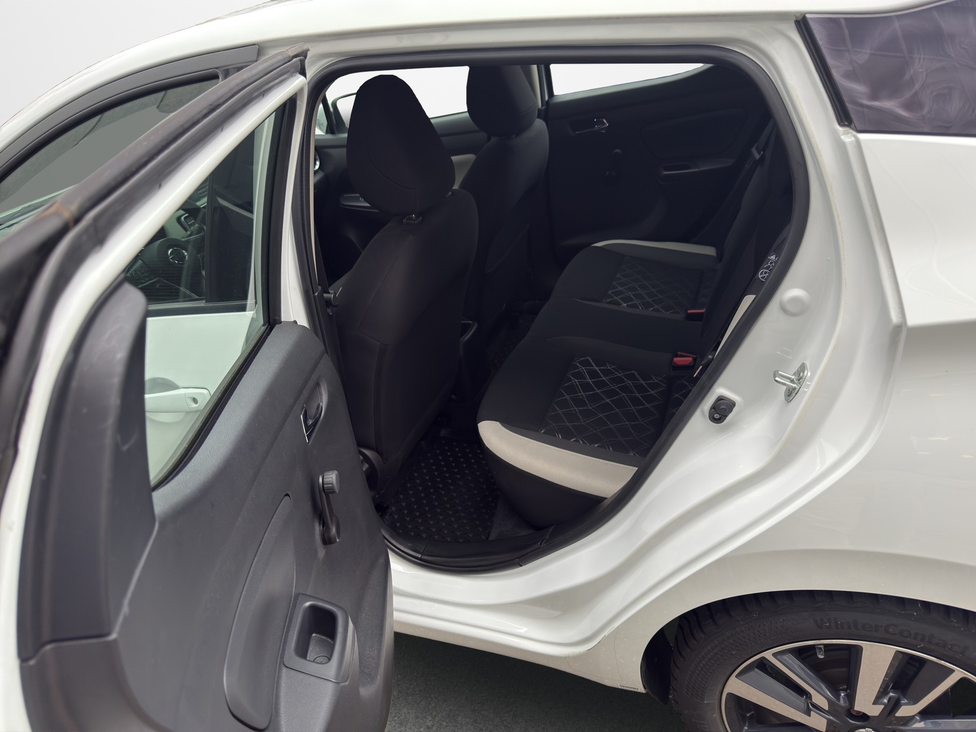 NISSAN Micra 1.5 dCi acenta-image-12