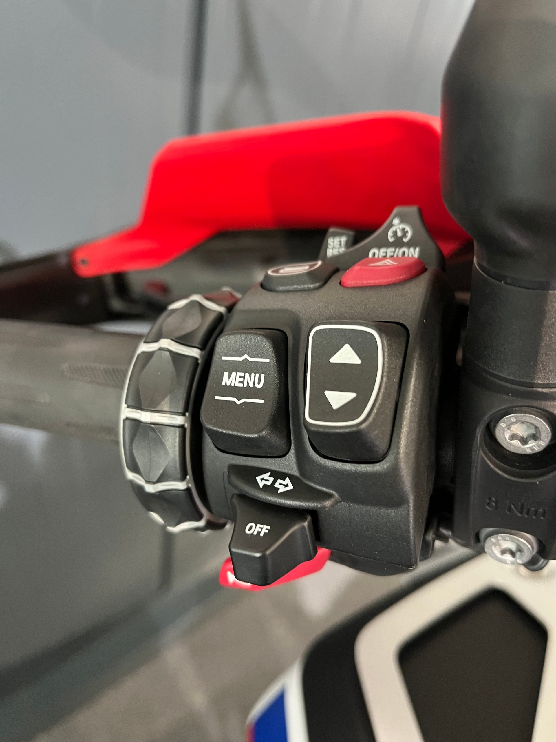 BMW R 1300 GS Adventure-image-3