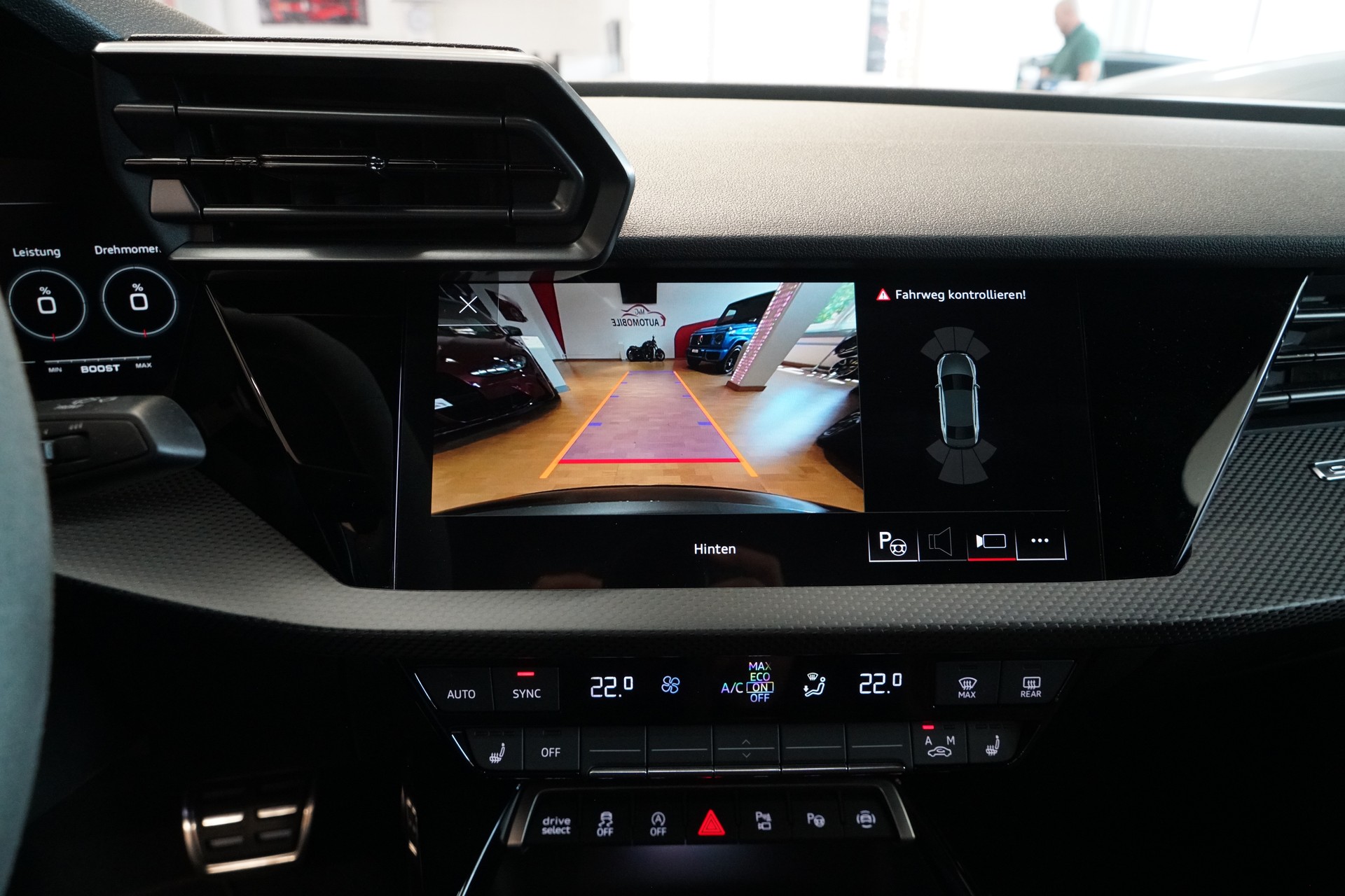 AUDI RS3 Limousine 2.5 TSI quattro S-tronic-image-15