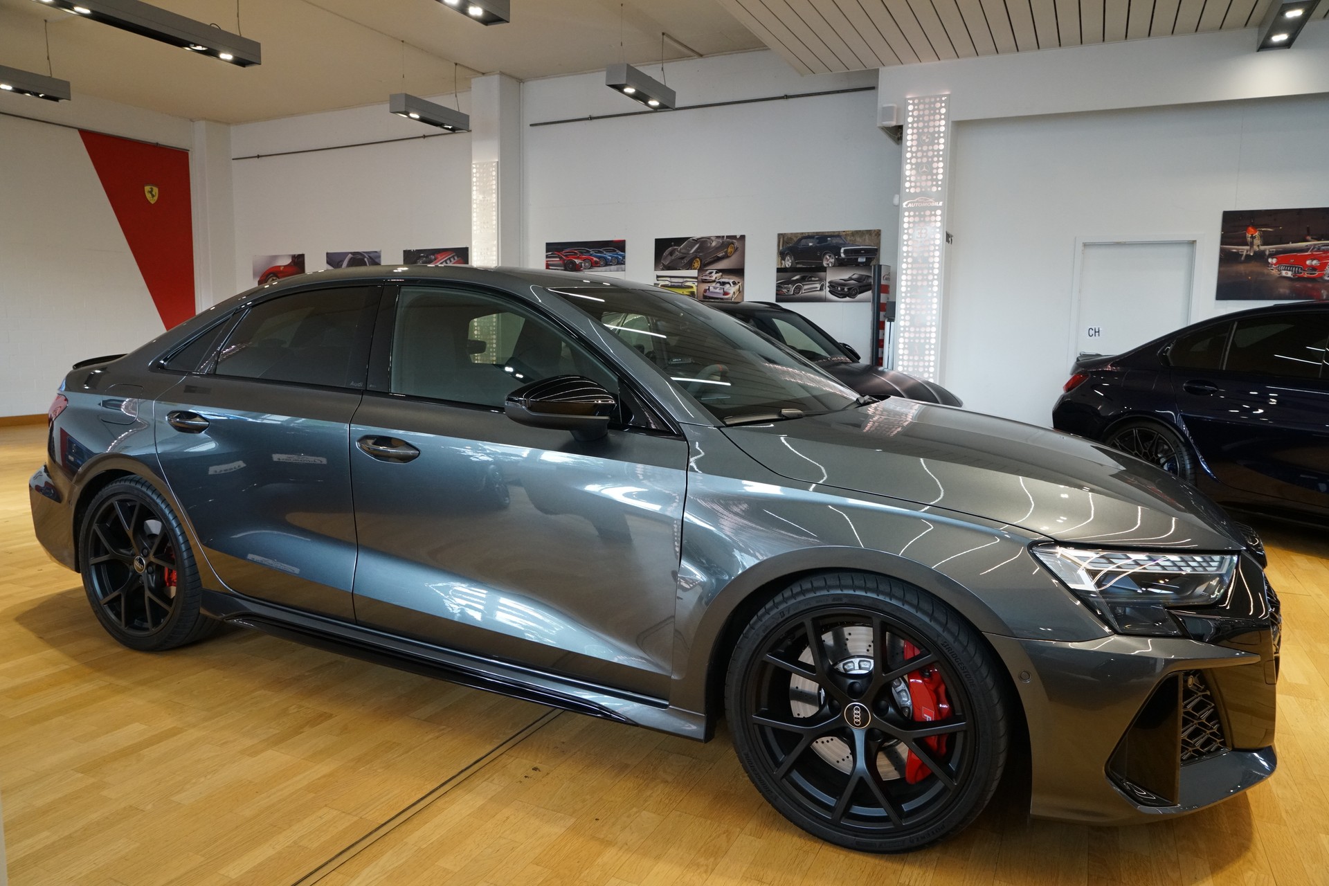 AUDI RS3 Limousine 2.5 TSI quattro S-tronic-image-8