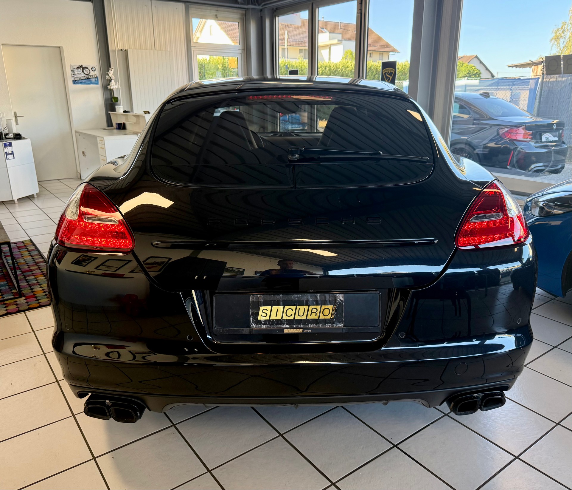 PORSCHE Panamera GTS 4.8 PDK-image-8