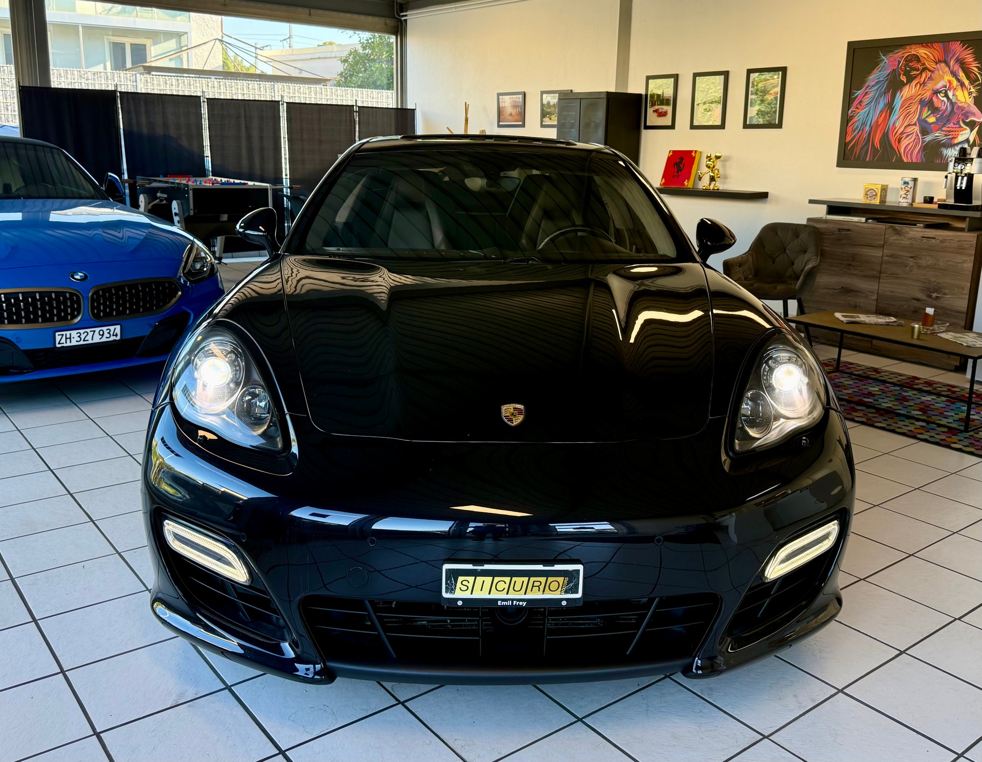 PORSCHE Panamera GTS 4.8 PDK-showroom-element-2