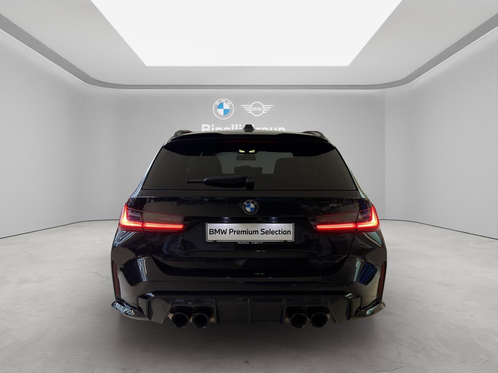 BMW M3 Competition xDrive Touring-showroom-element-3