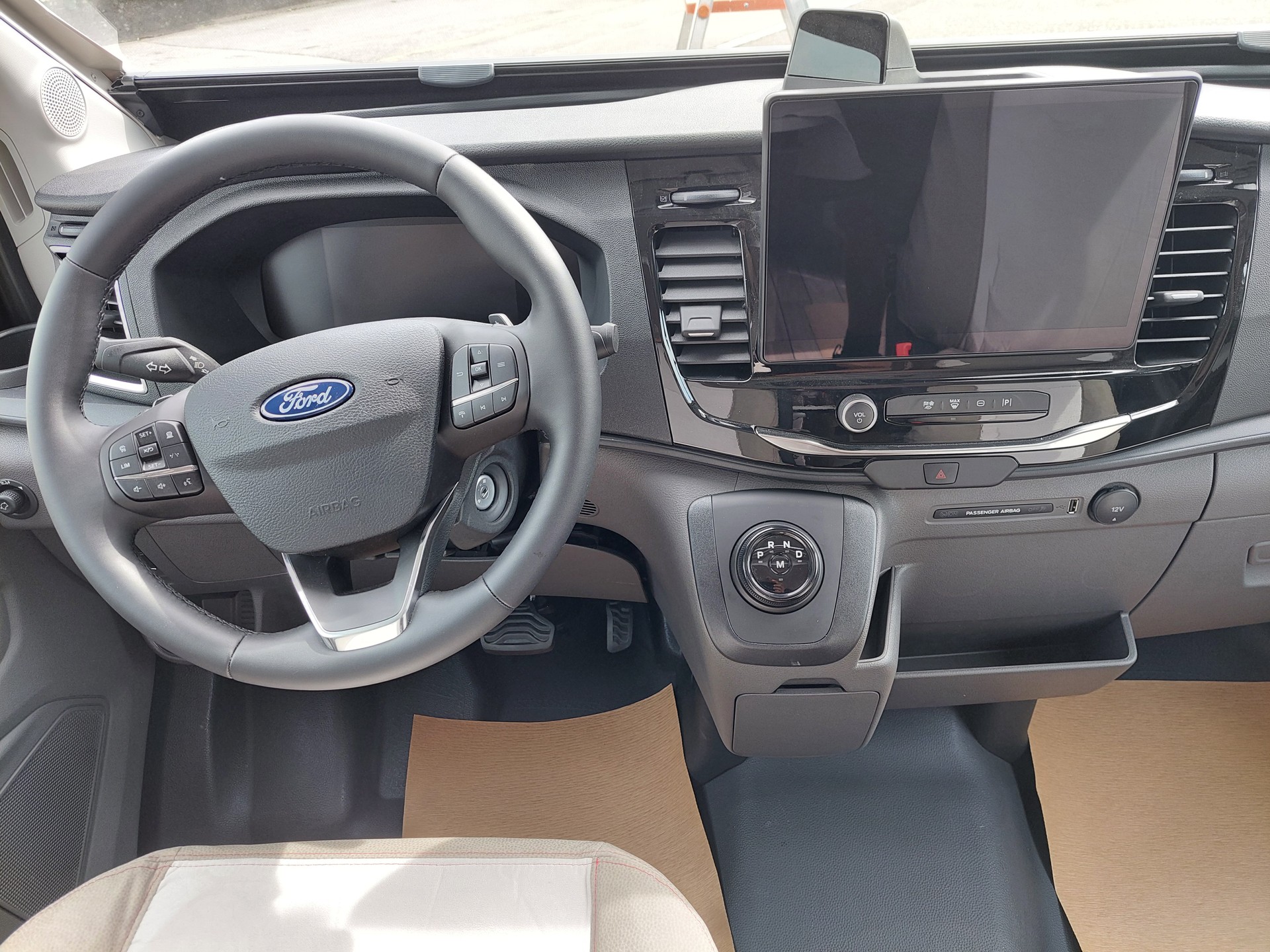 ROLLER TEAM Ford KRONOS FIT 294TL SPRING EDITION-image-11