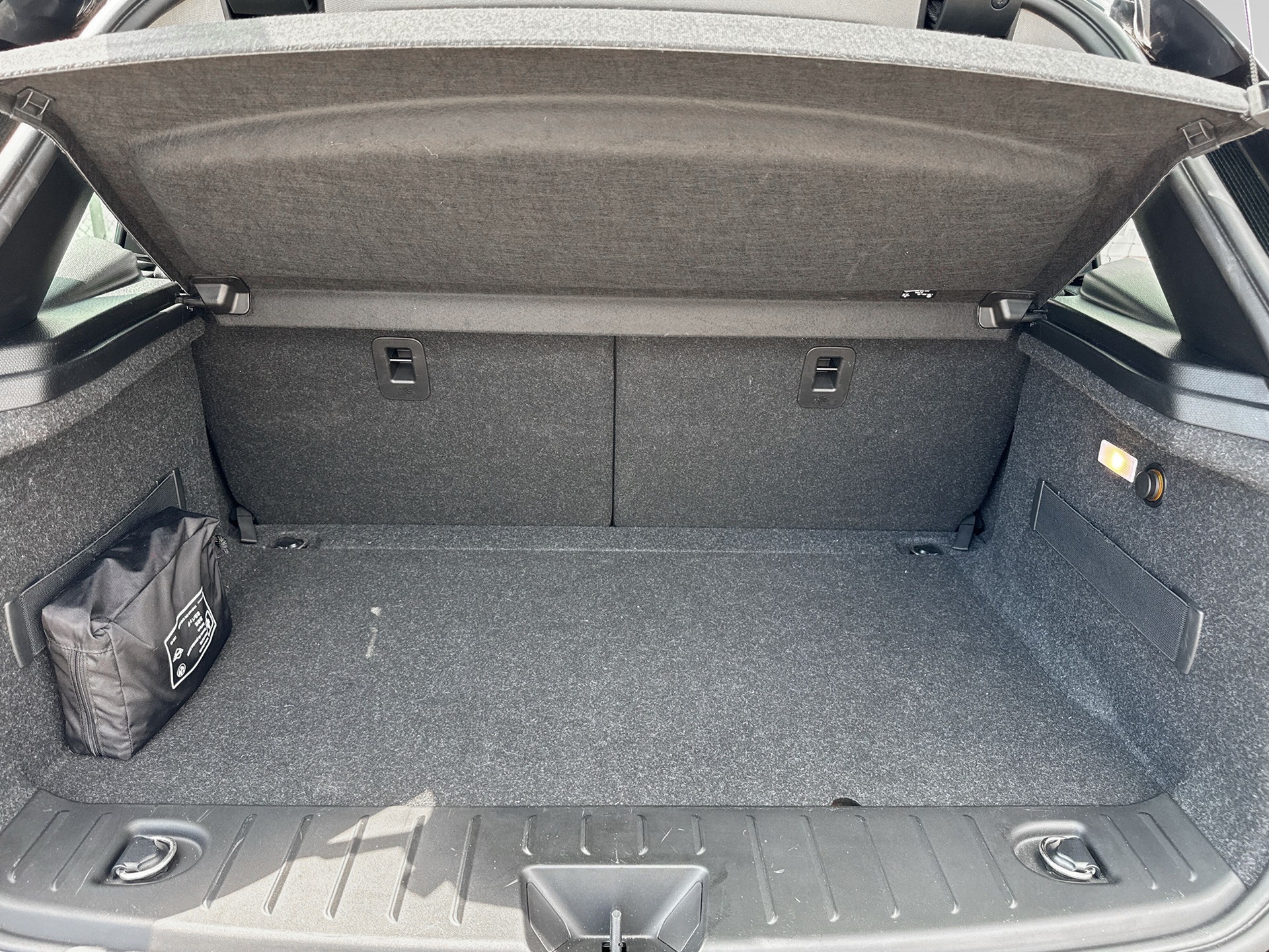 BMW i3 (120Ah)-image-7
