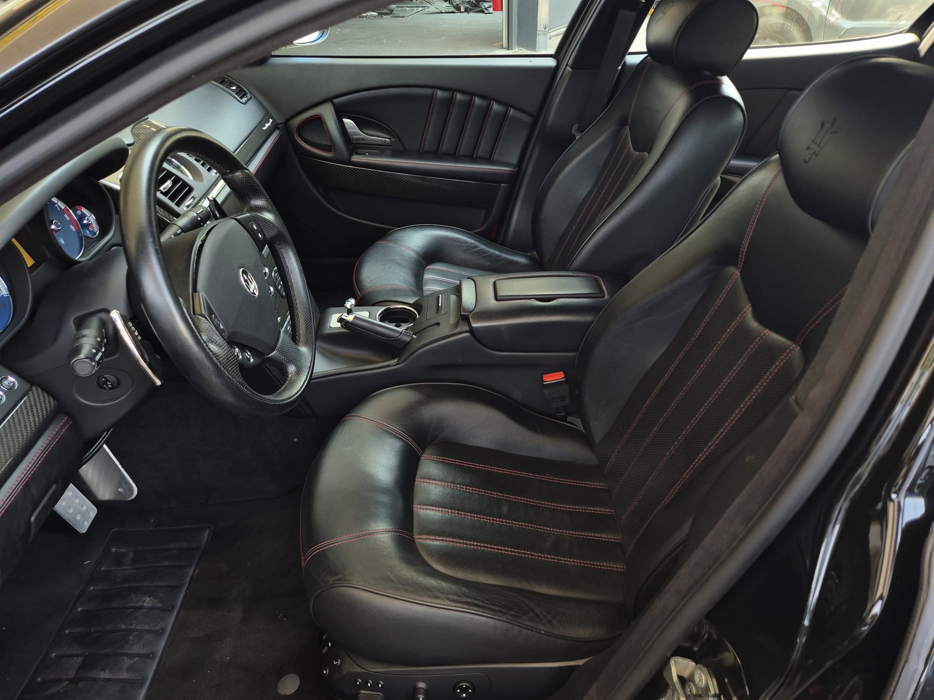 MASERATI Quattroporte 4.2 V8 Sport GT DuoSelect-image-6