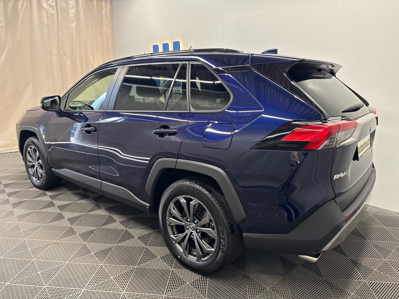 TOYOTA RAV-4 2.5 HSD Style e-CVT 4WD-showroom-element-1