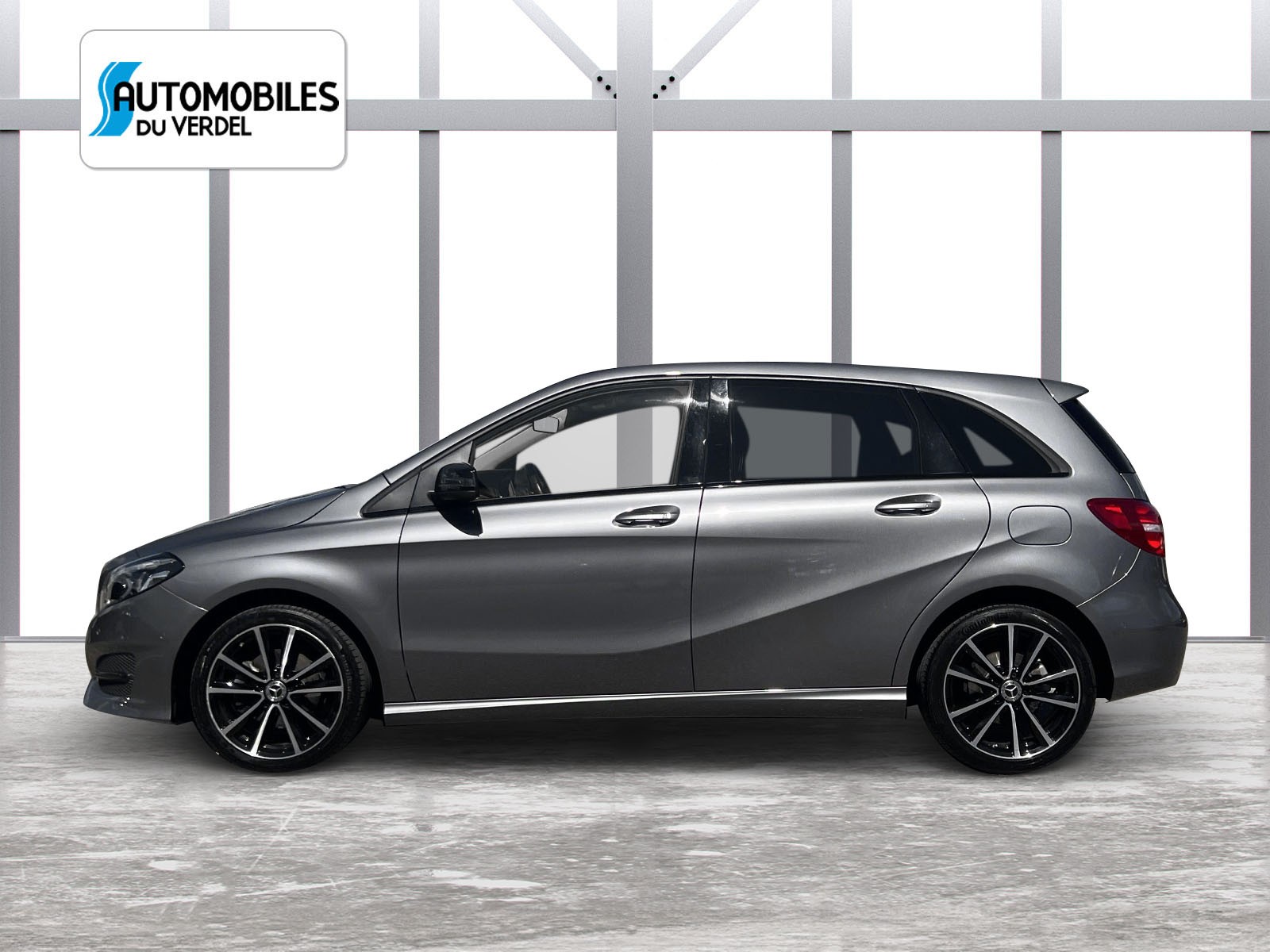 MERCEDES-BENZ Classe B W246 B 200 Style-showroom-element-1