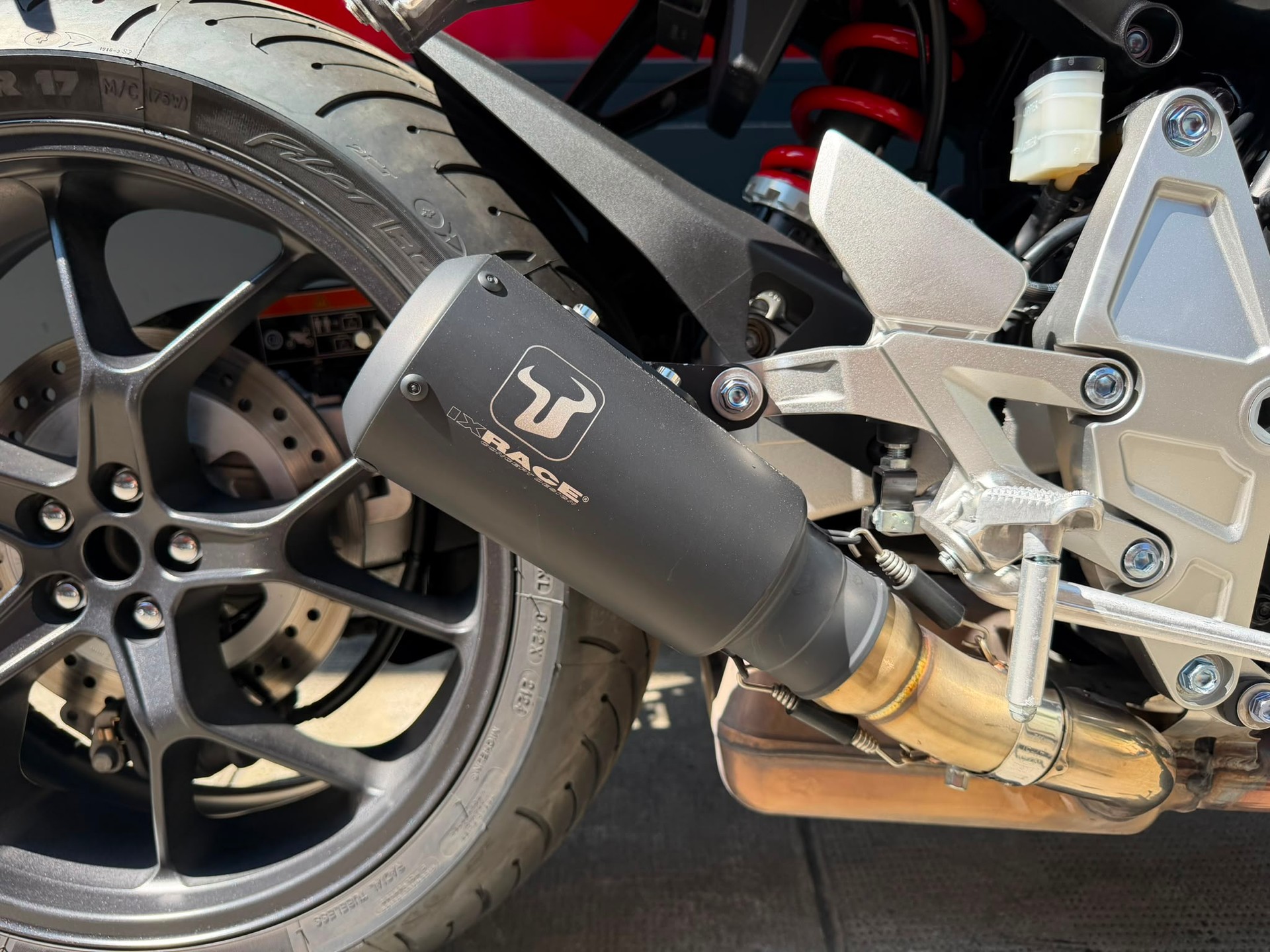 HONDA CB 1000 R ABS-image-12