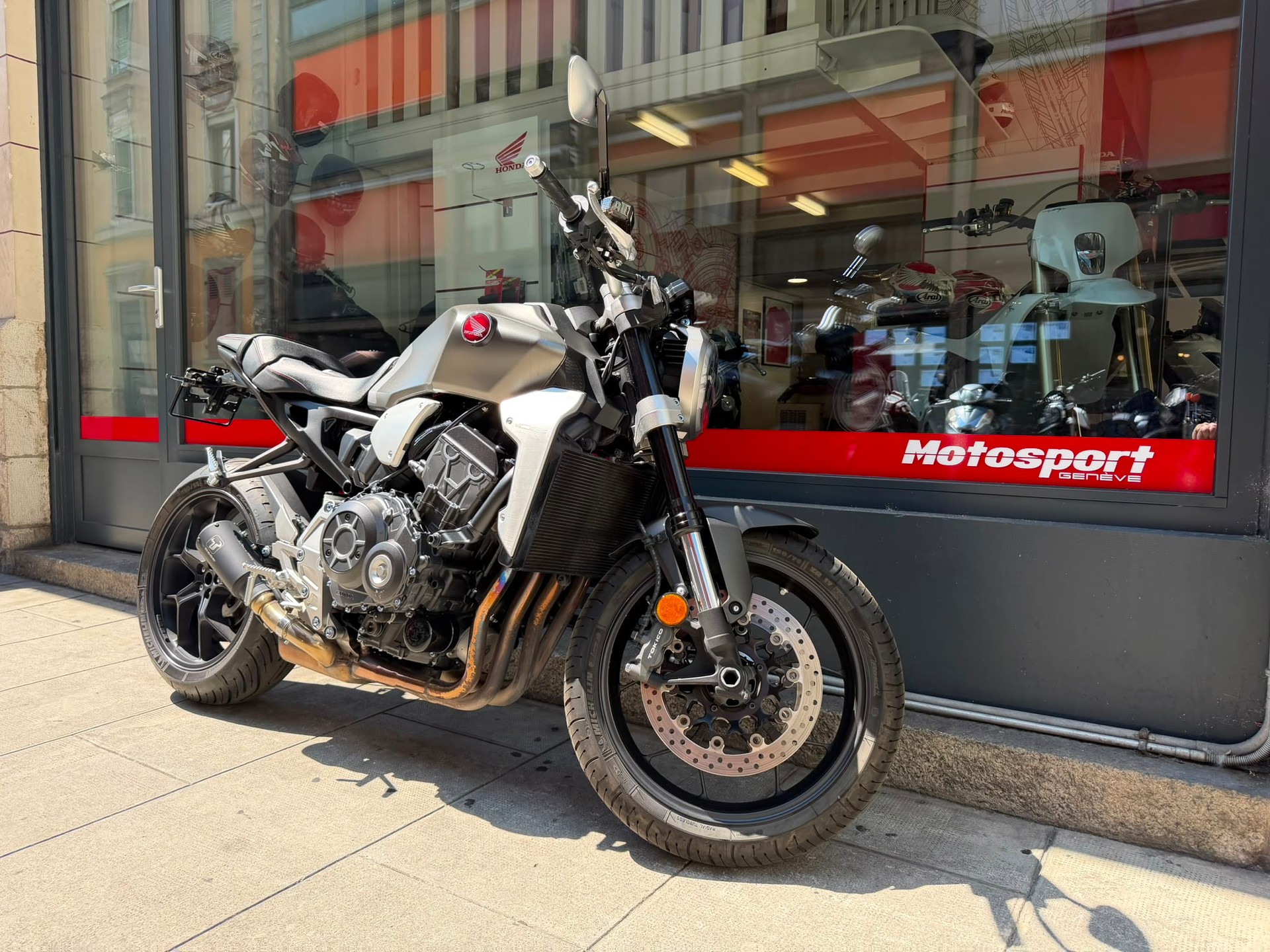 HONDA CB 1000 R ABS-image-0