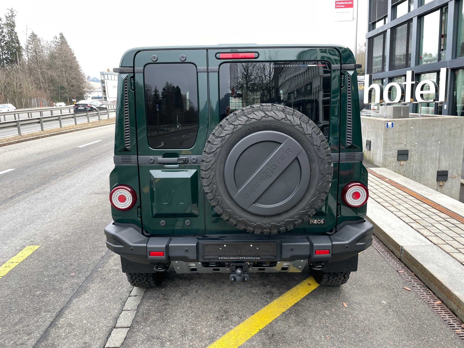INEOS Grenadier 3.0D Utility Wagon 2-Sitz-image-5