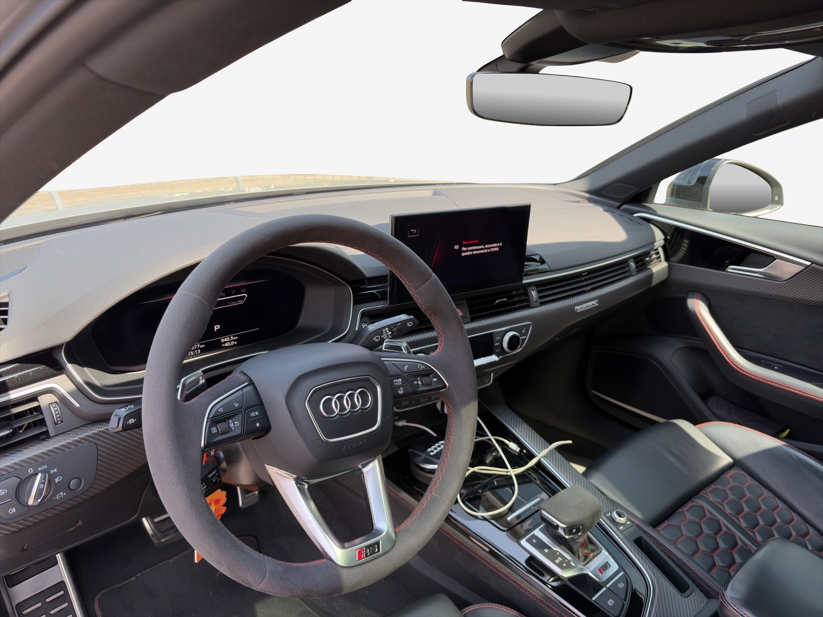 AUDI RS4 Avant quattro tiptronic-image-8