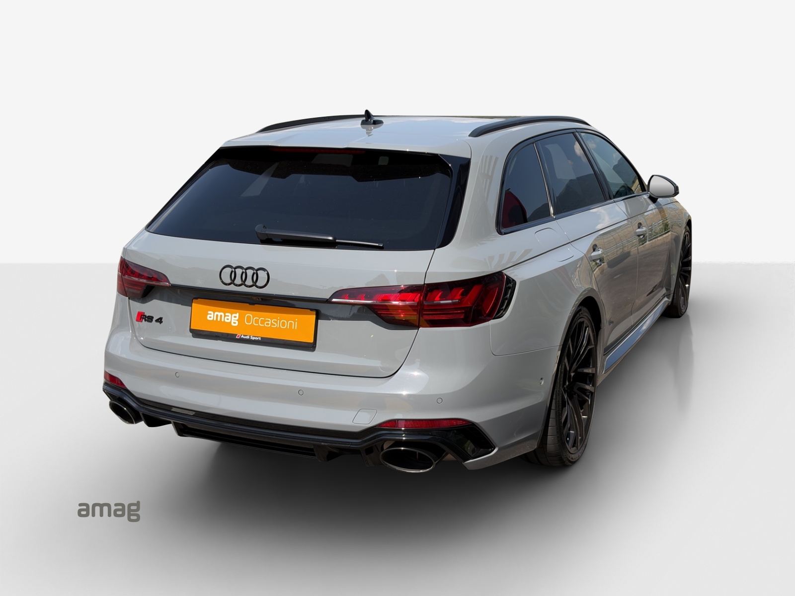 AUDI RS4 Avant quattro tiptronic-image-4