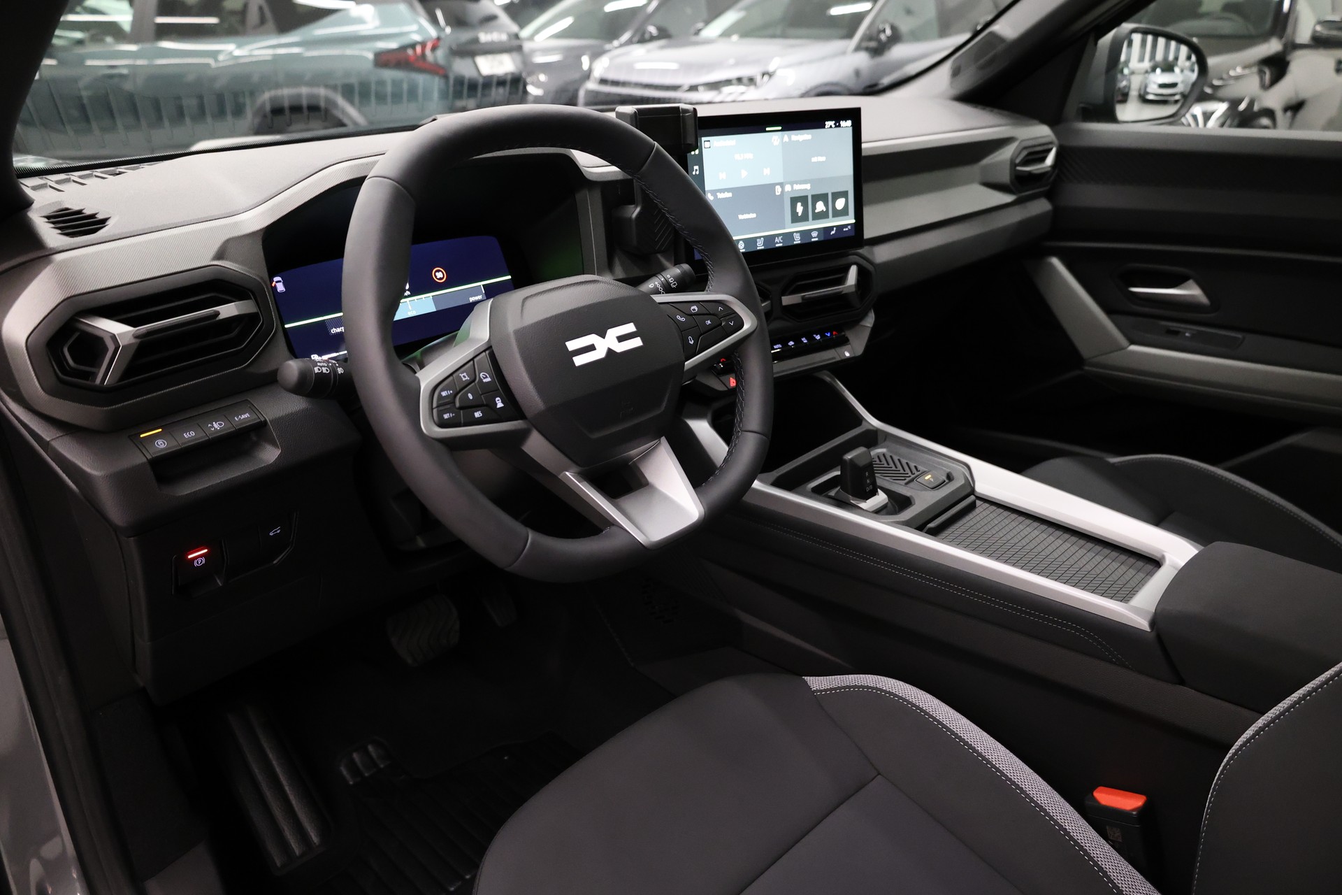 DACIA Bigster 1.8 Hybrid Journey-image-15