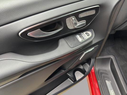 MERCEDES-BENZ V 300 d lang Exclus. 9G-T-image-9