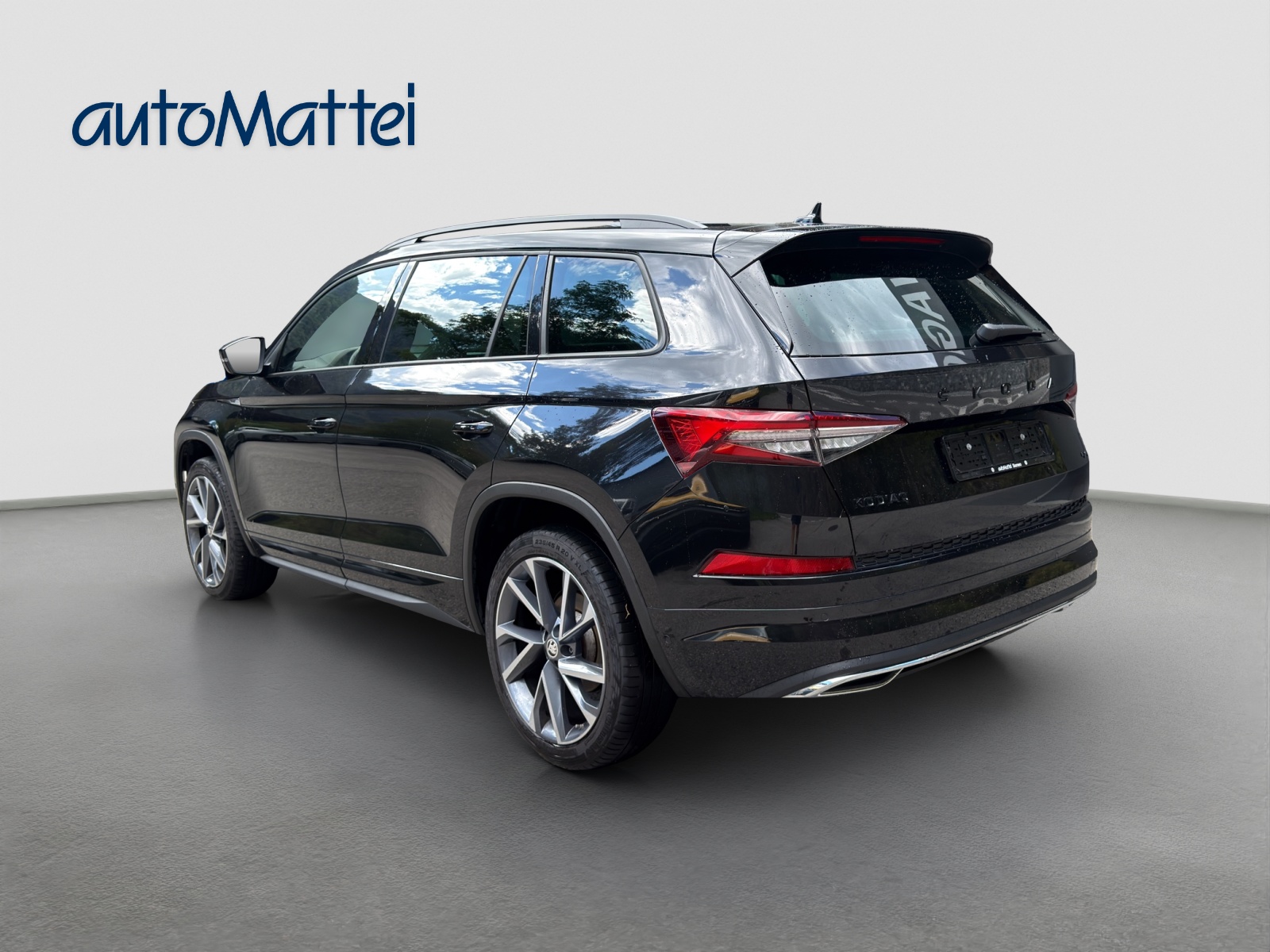 SKODA Kodiaq 2.0 TSI 4x4 SportLine-showroom-element-1
