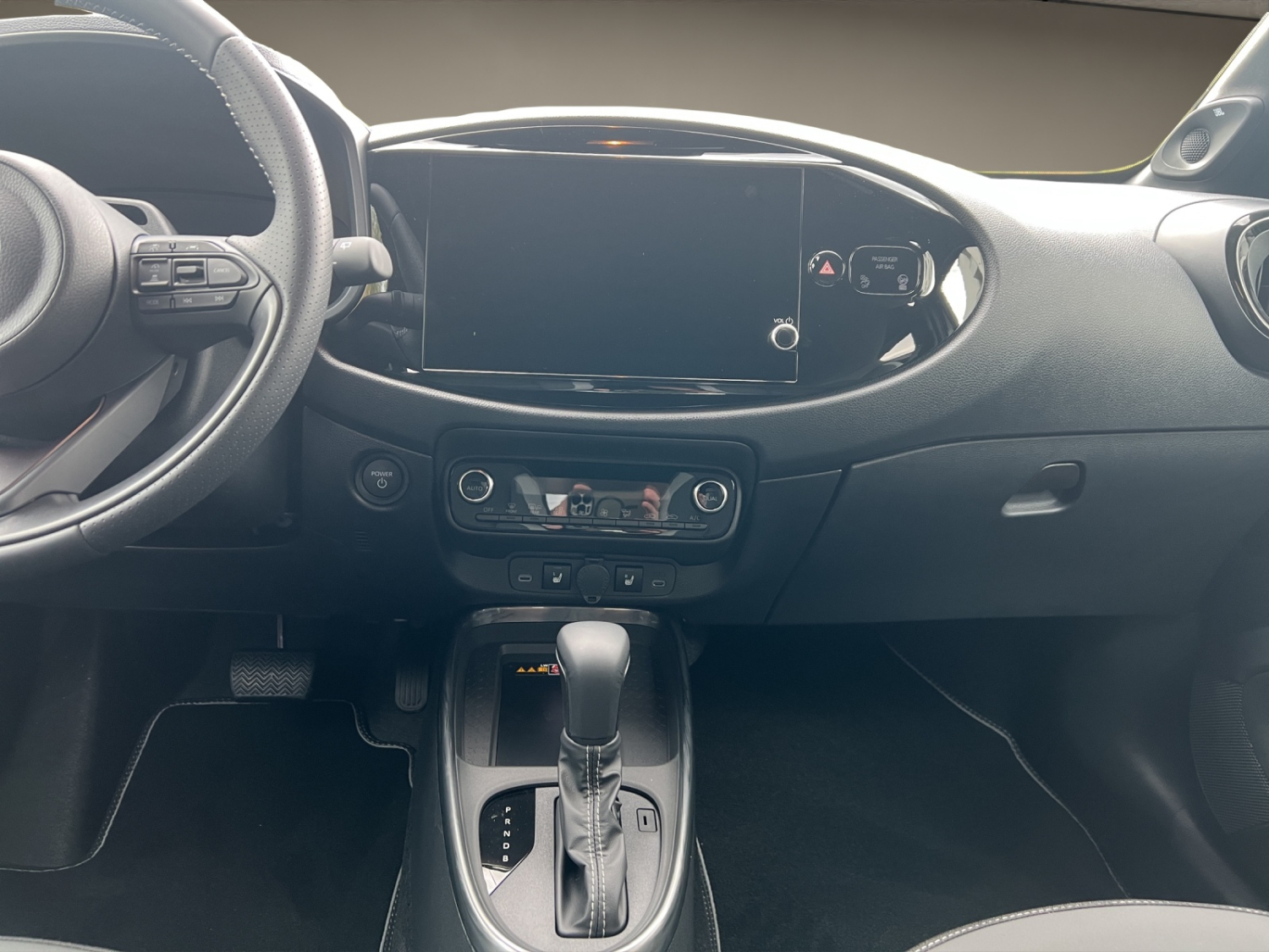 TOYOTA Aygo X 1.5 VVT-i HSD GR Sport-image-11