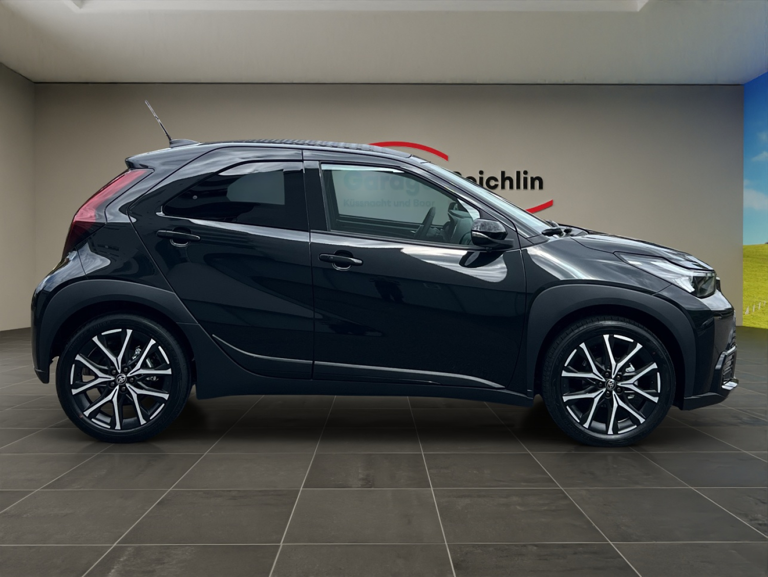 TOYOTA Aygo X 1.5 VVT-i HSD GR Sport-image-5