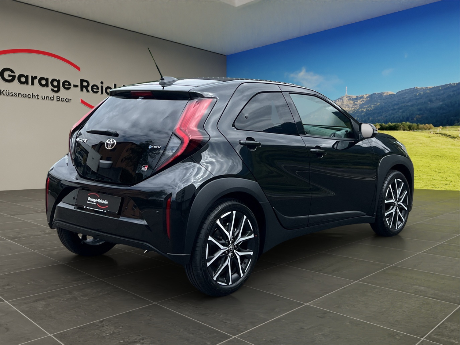 TOYOTA Aygo X 1.5 VVT-i HSD GR Sport-image-4