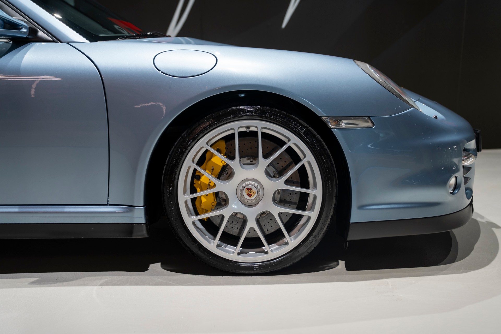 PORSCHE 911 Turbo S PDK-image-5