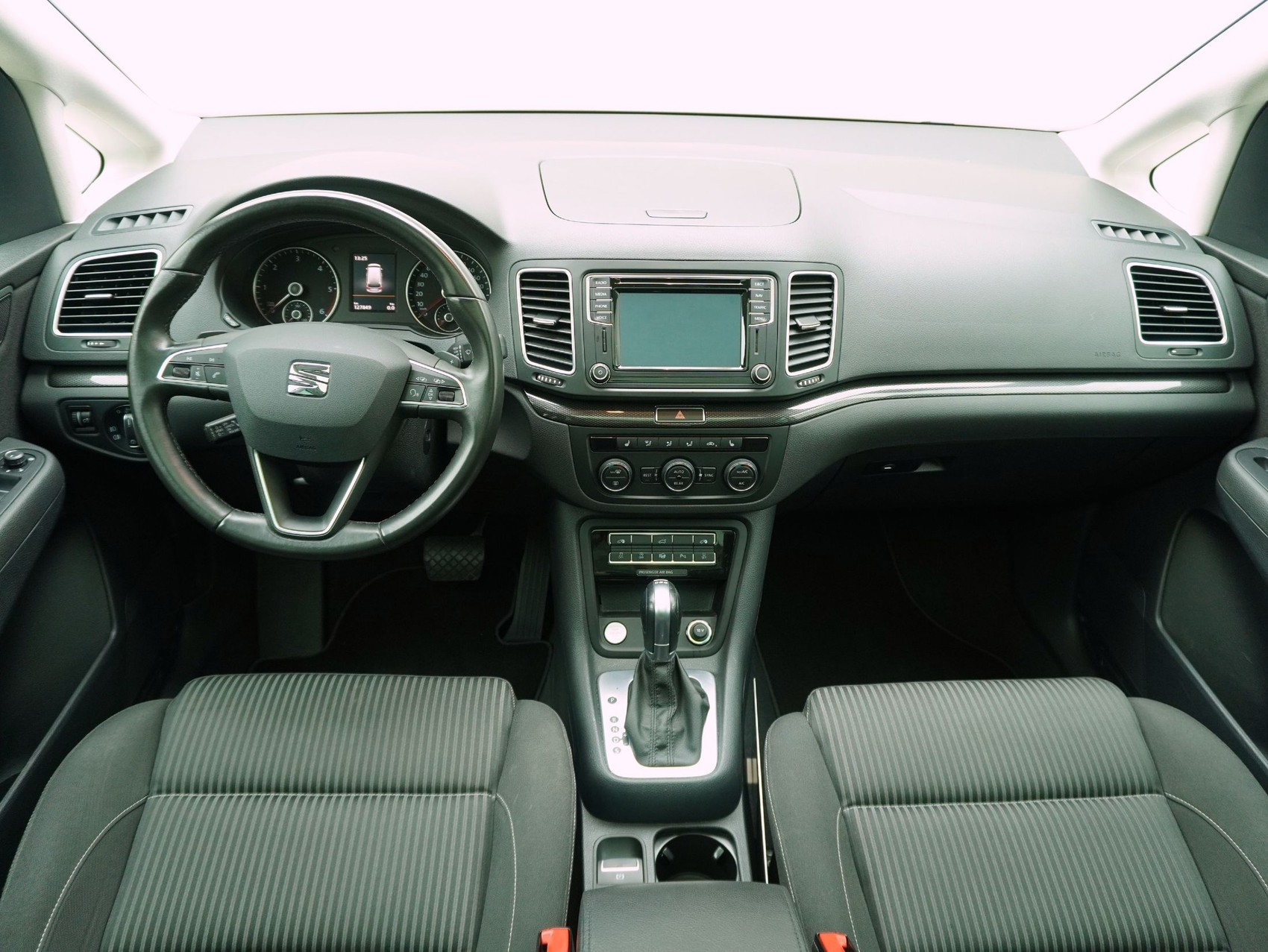 SEAT Alhambra 2.0 TDI DSG Style Advantage 7 Plätze-image-14