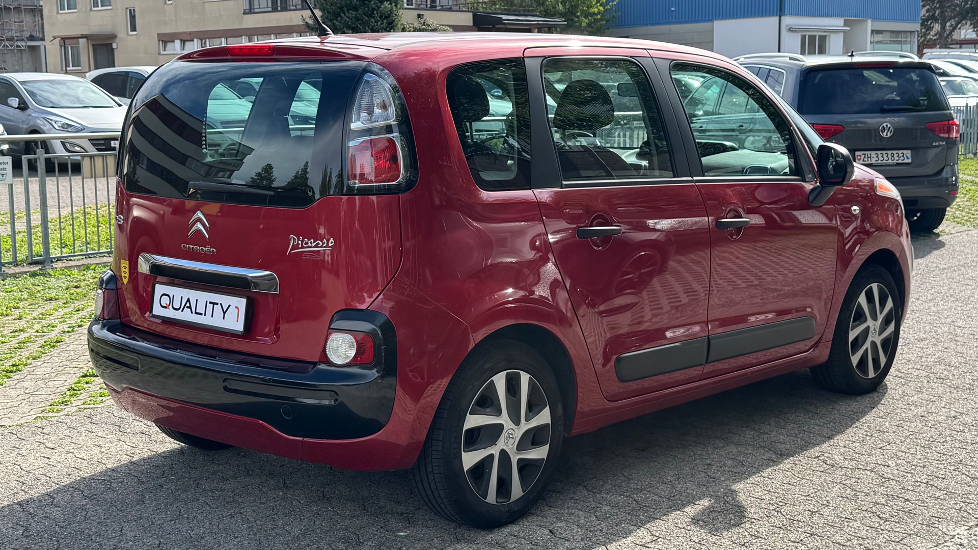 CITROEN C3 Picasso 1.2 Pure Tech Attraction-image-3