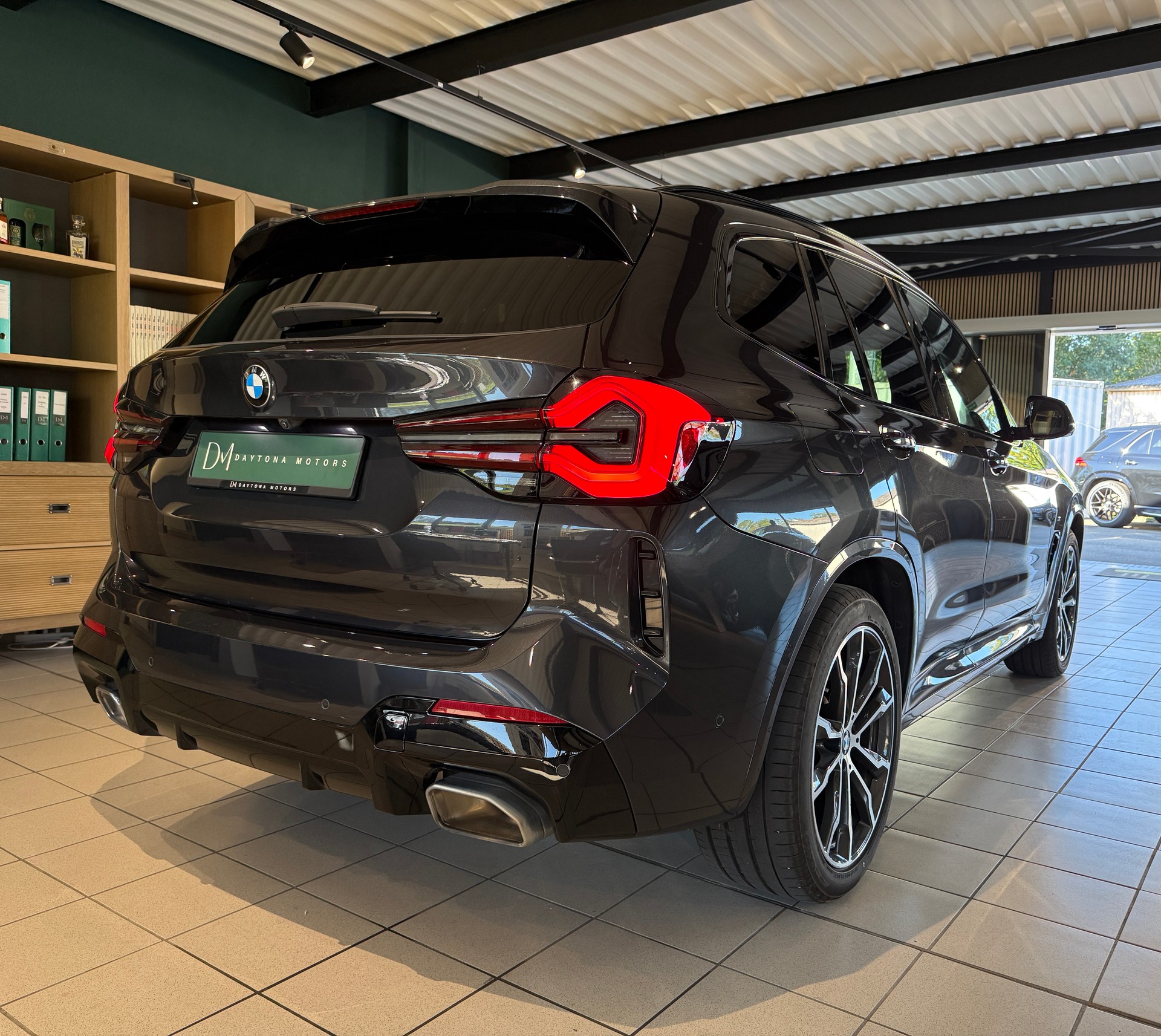 BMW X3 xDrive 30i M Sport-showroom-element-3
