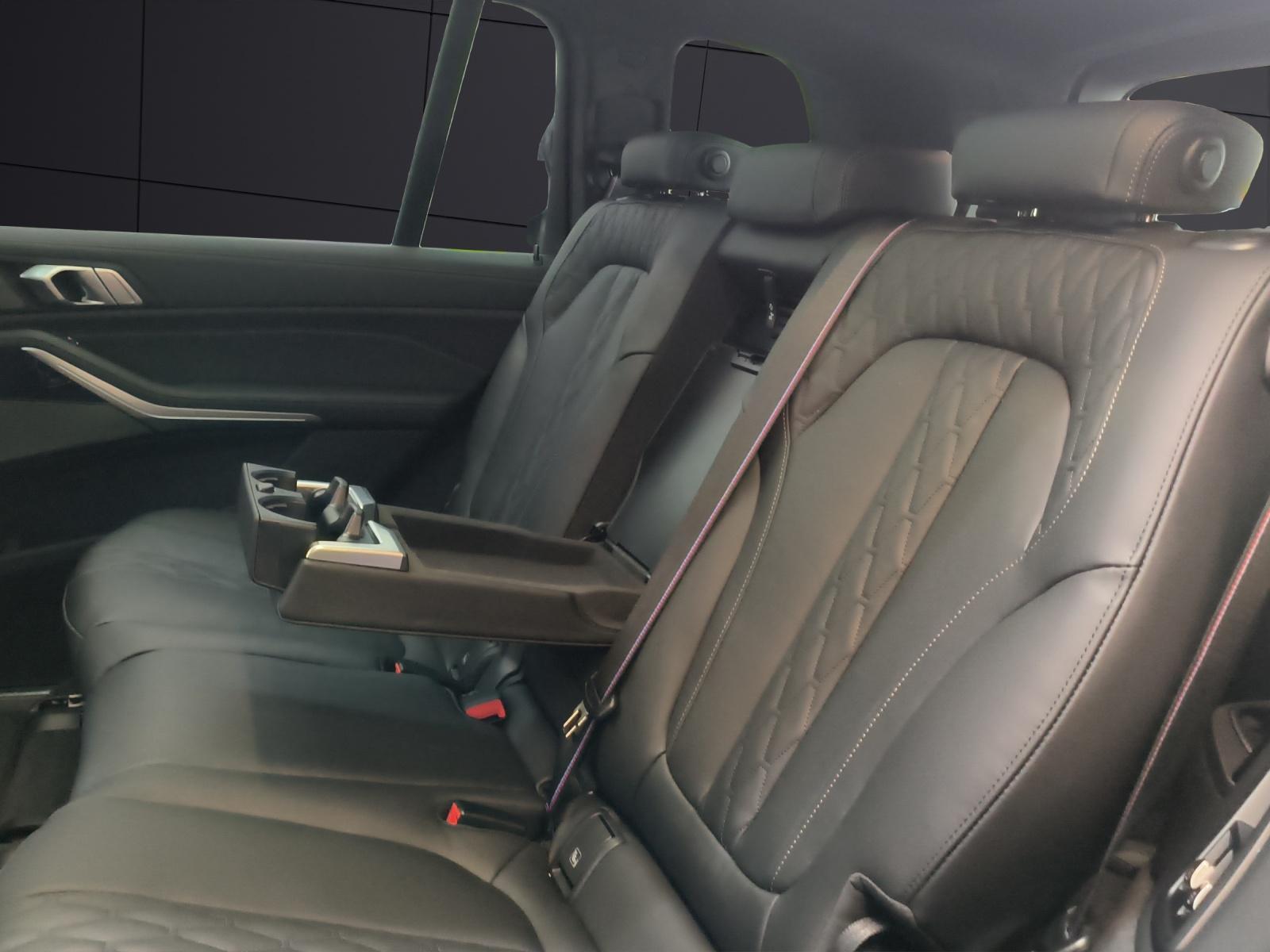 BMW X7 40d xDrive SAG-image-12