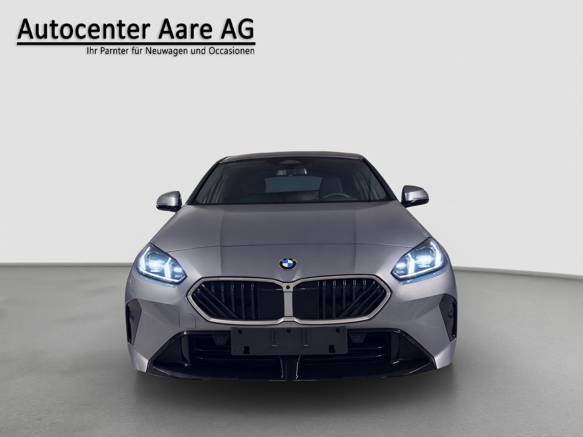BMW 118d Steptronic M Sport-showroom-element-1