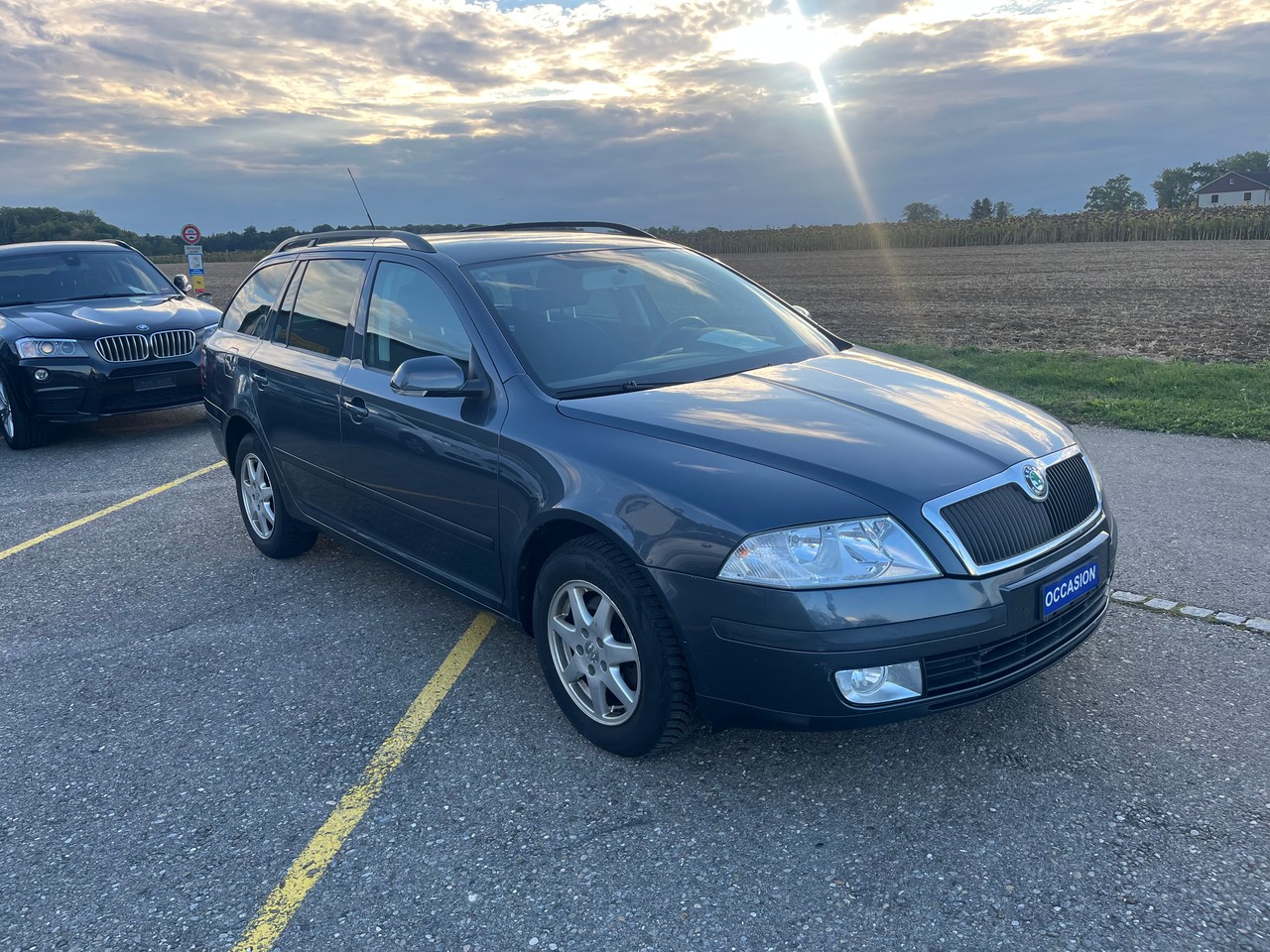 SKODA Octavia 2.0 FSI Swiss Ice Hockey 4x4-image-2