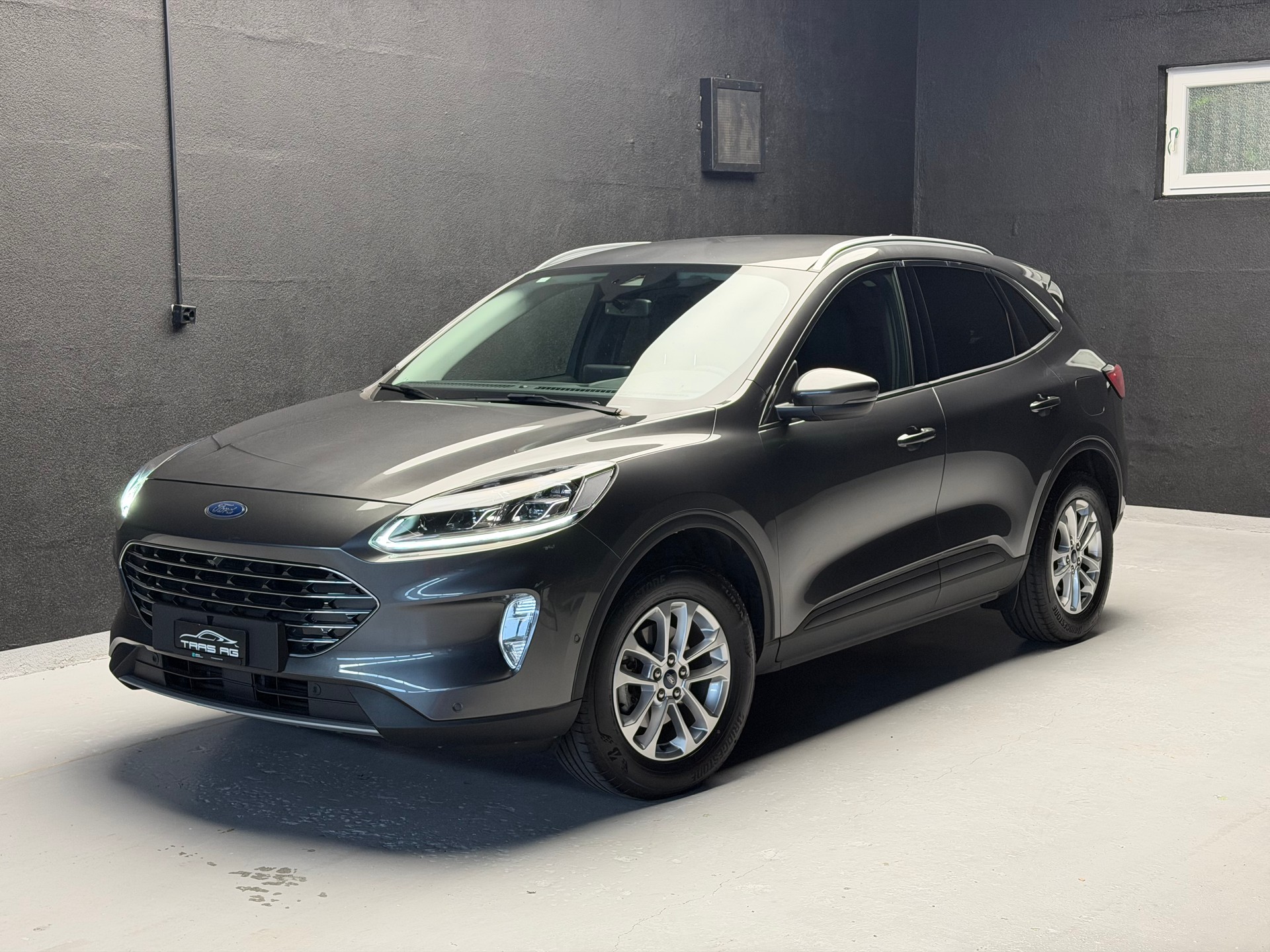 FORD Kuga 2.5 FHEV Titanium X 4WD • B&O, ACC, KAMERA
