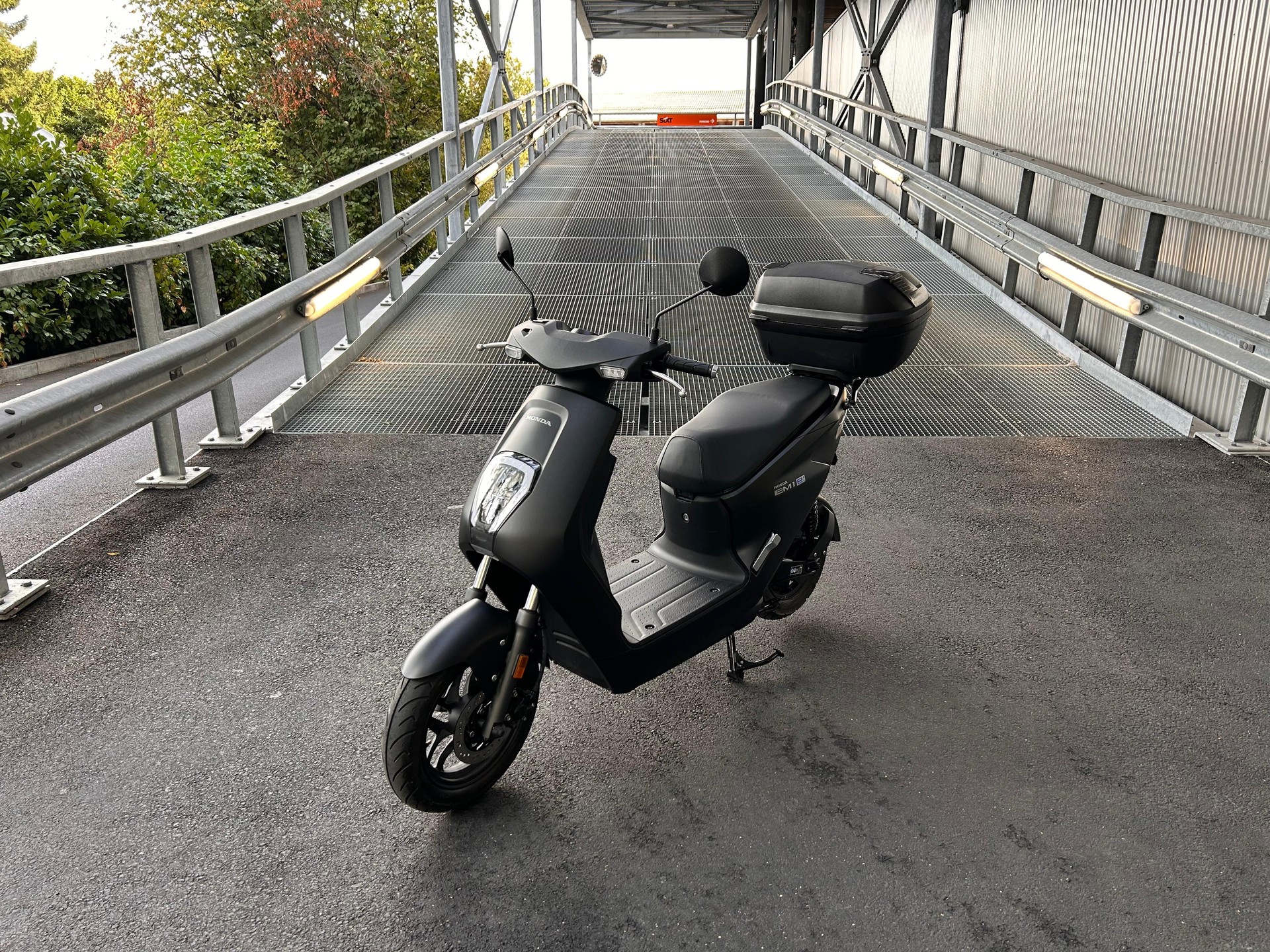 HONDA EM1-E-image-1