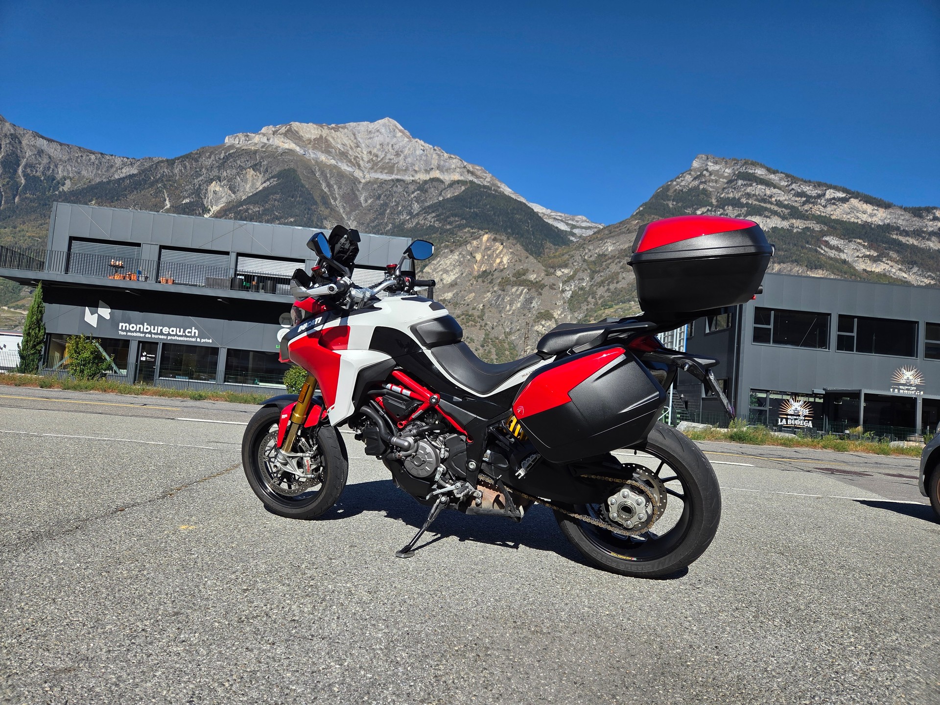 DUCATI Multistrada 1260 Pikes Peak-image-1