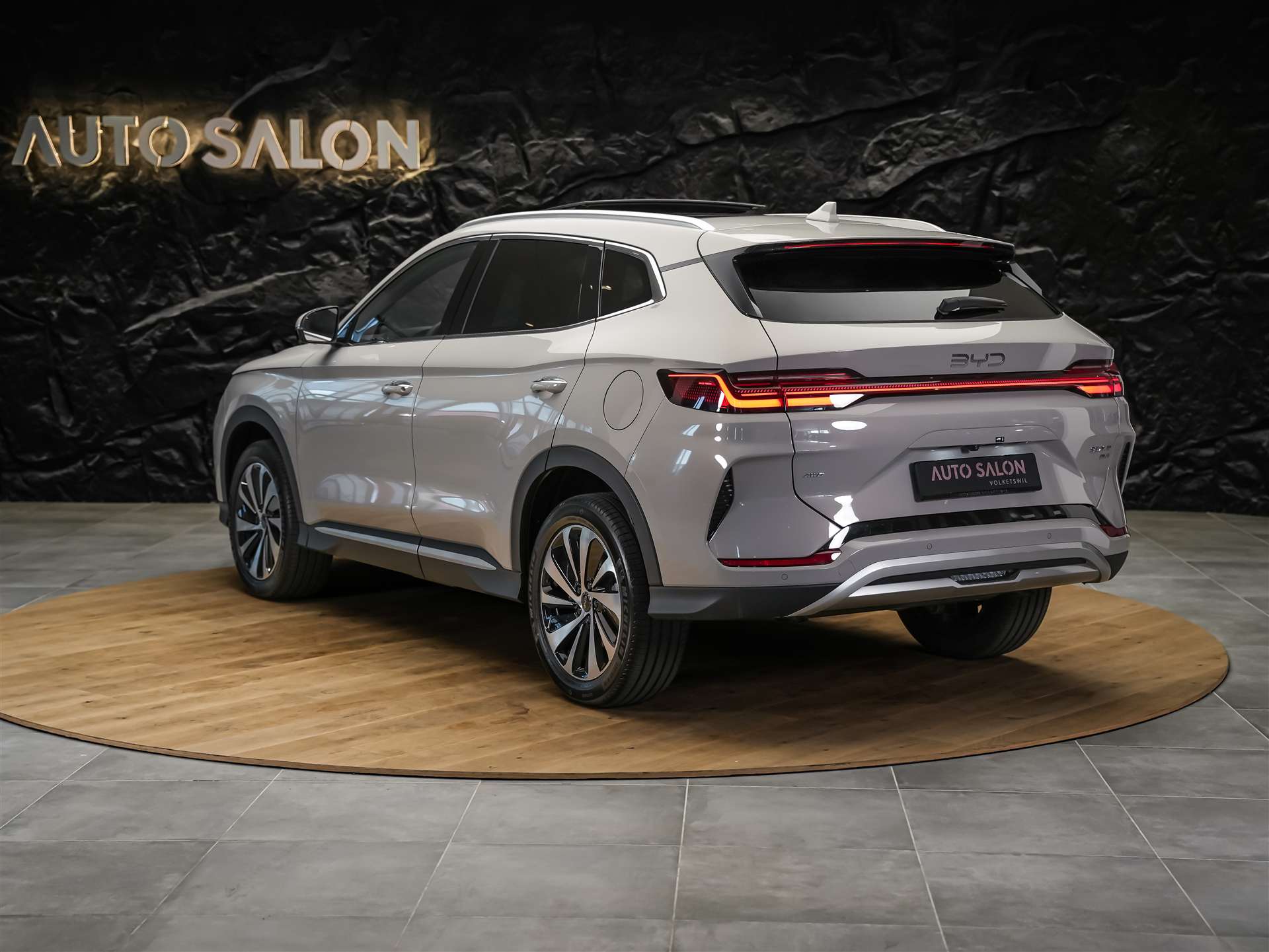 BYD Seal U DM-i Design AWD *Werksgarantie*Panorama*Sitzbelüftung*360° Kamera*-showroom-element-2