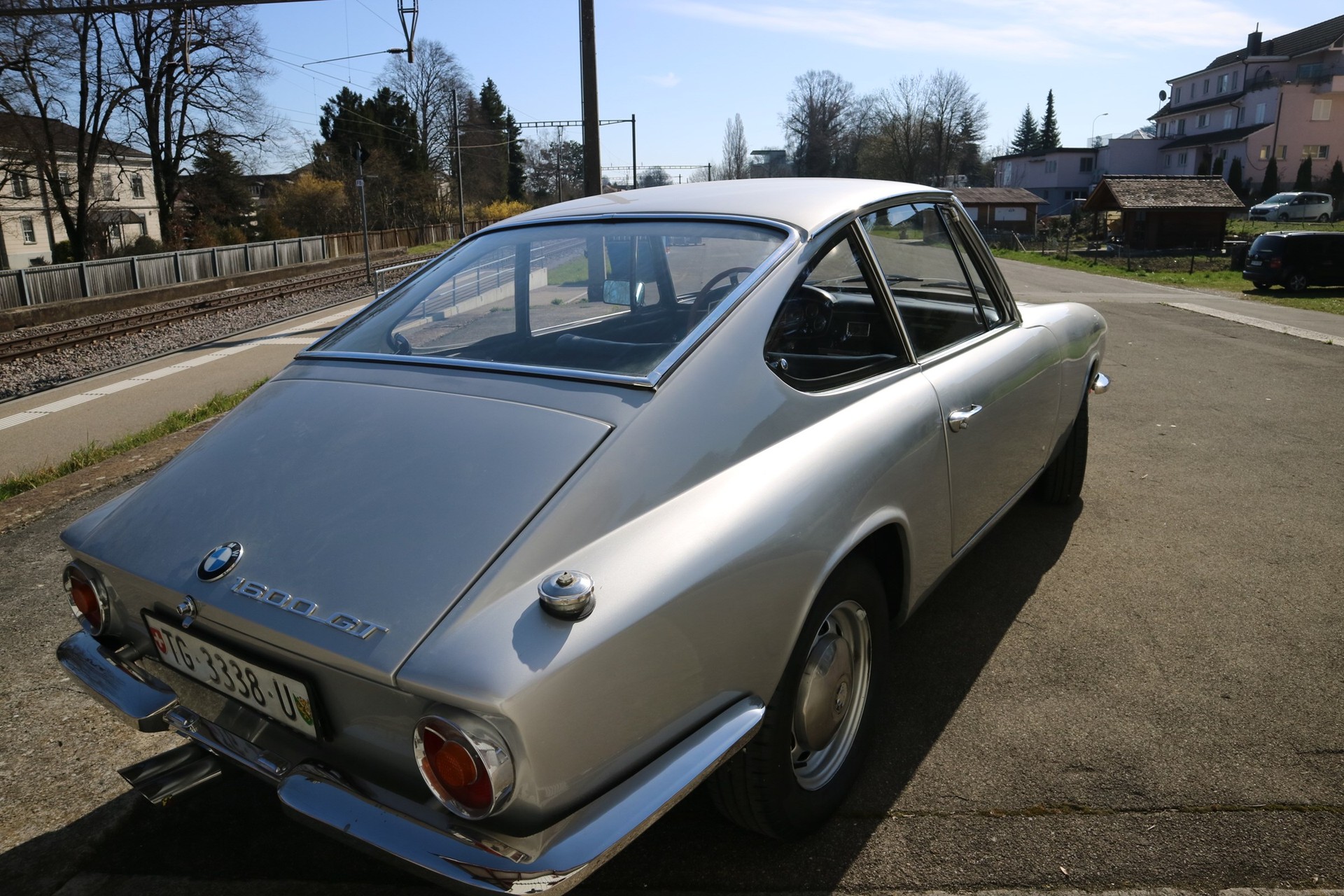 BMW 1600 GT-image-4
