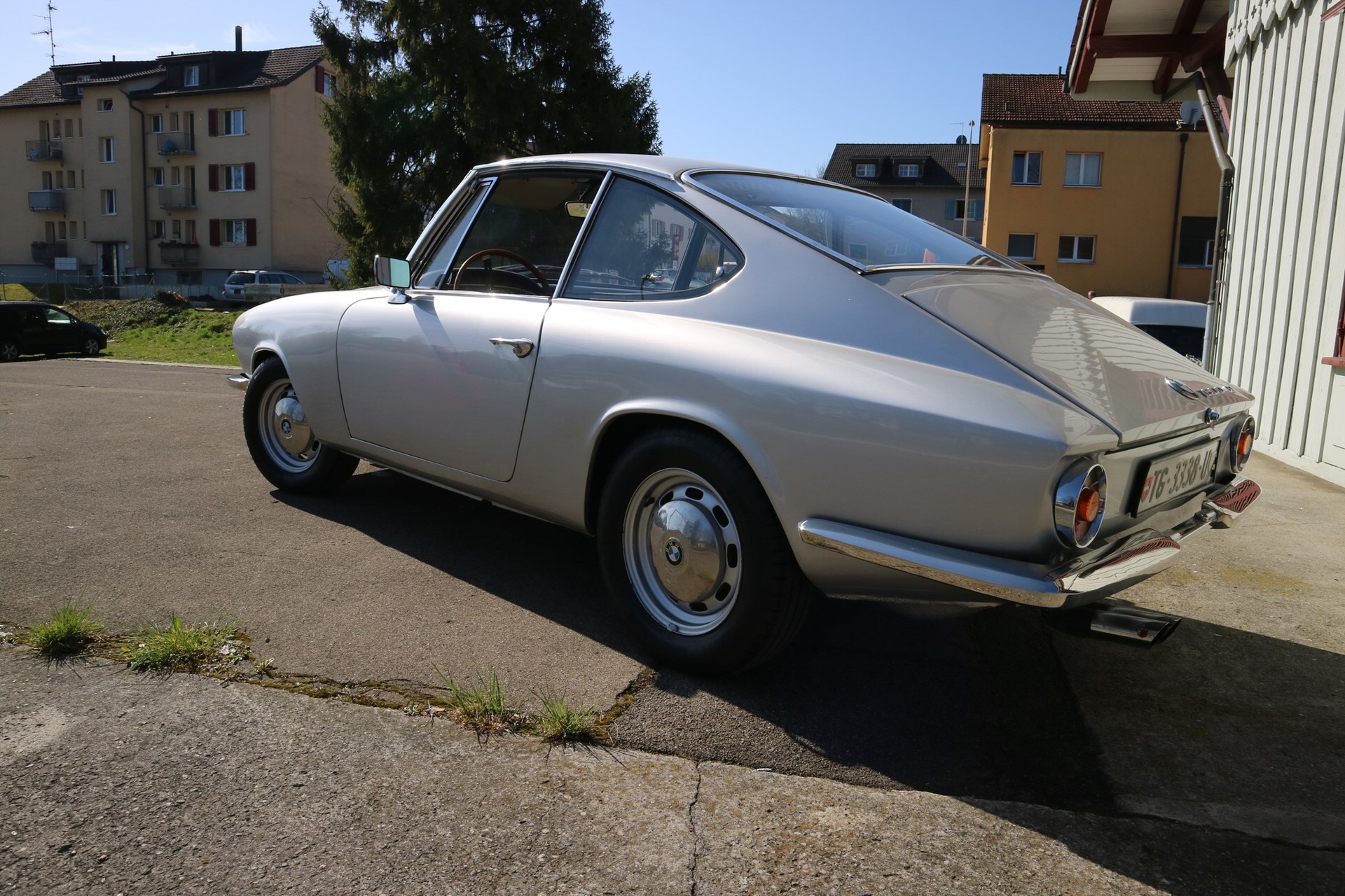 BMW 1600 GT-image-5