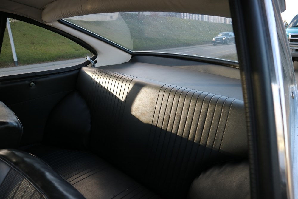 BMW 1600 GT-image-8