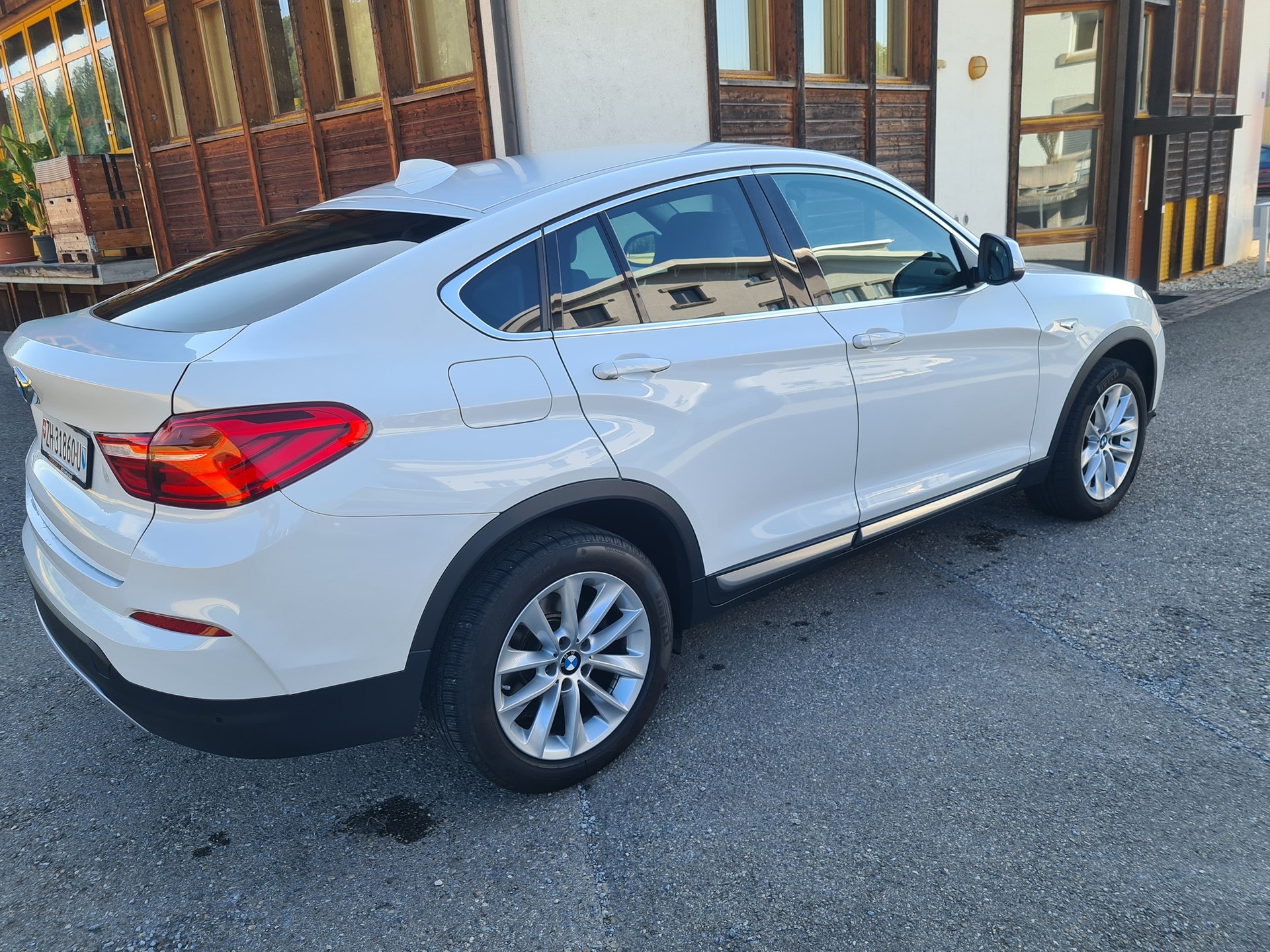 BMW X4 xDrive 20d xLine Steptronic-image-14