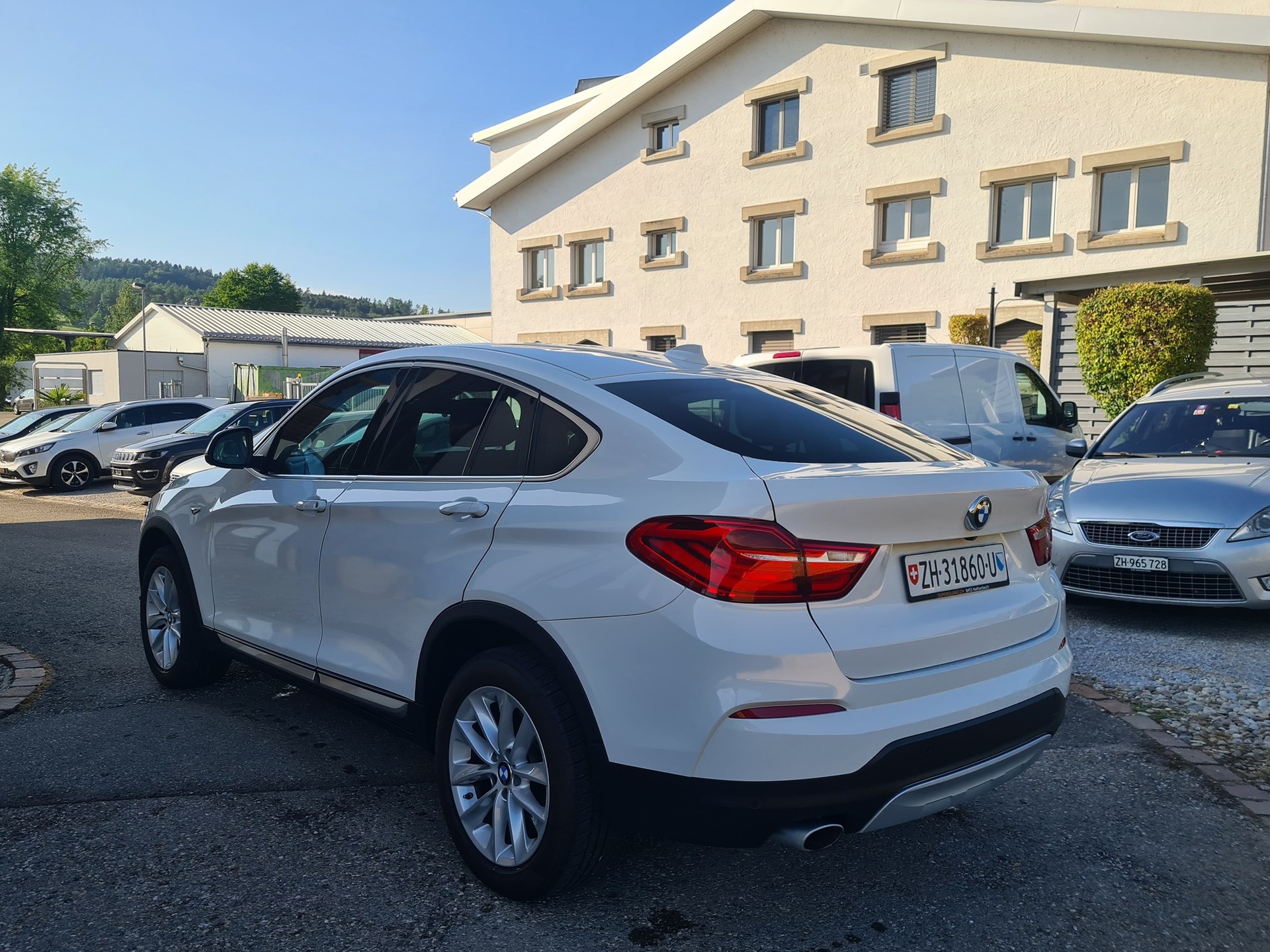 BMW X4 xDrive 20d xLine Steptronic-image-17