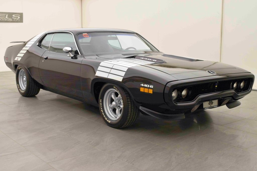 PLYMOUTH Roadrunner 440 SIX Pack-showroom-element-2