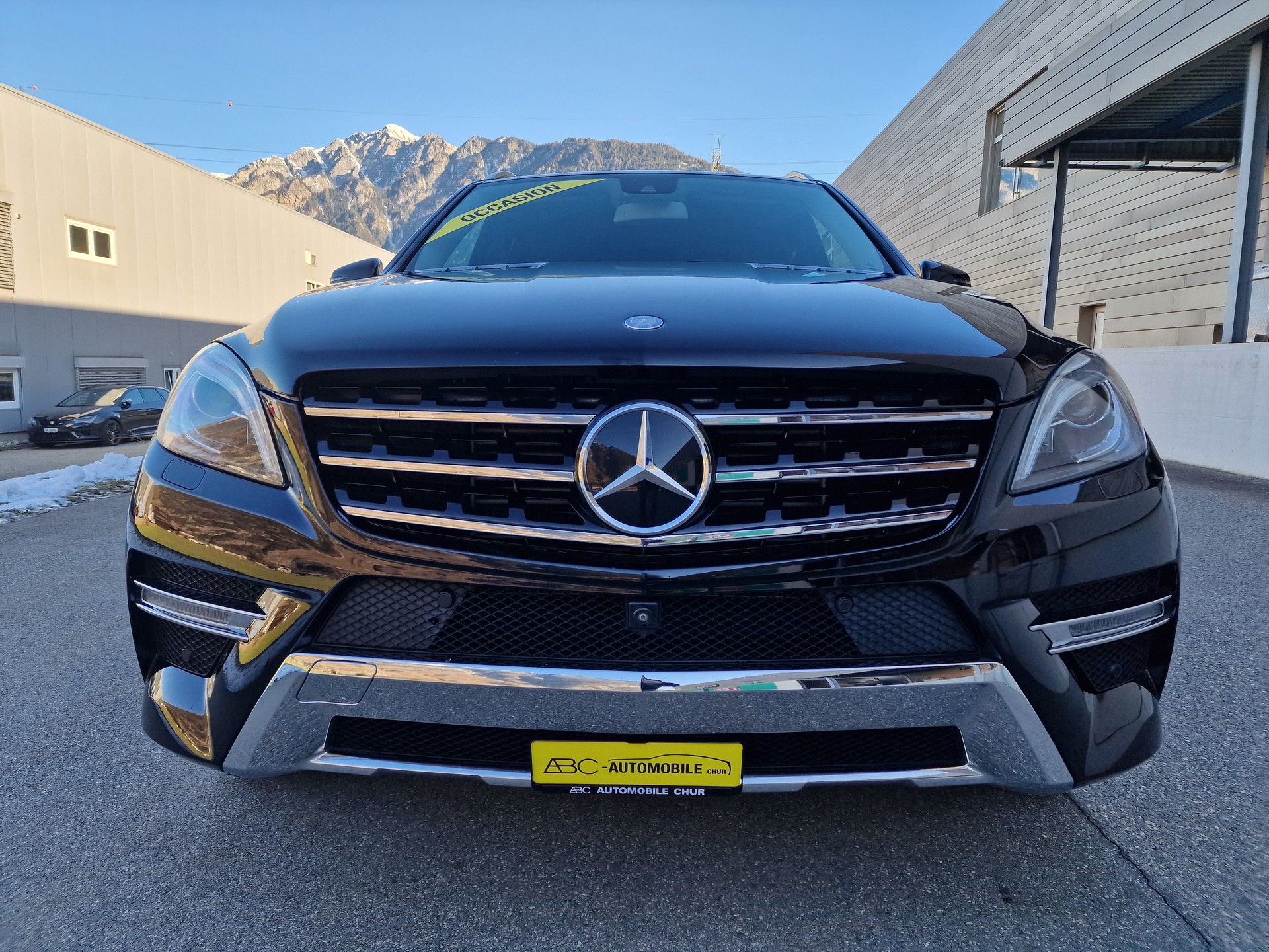 MERCEDES-BENZ ML 350 BlueTEC Executive 4Matic 7G-Tronic-showroom-element-3