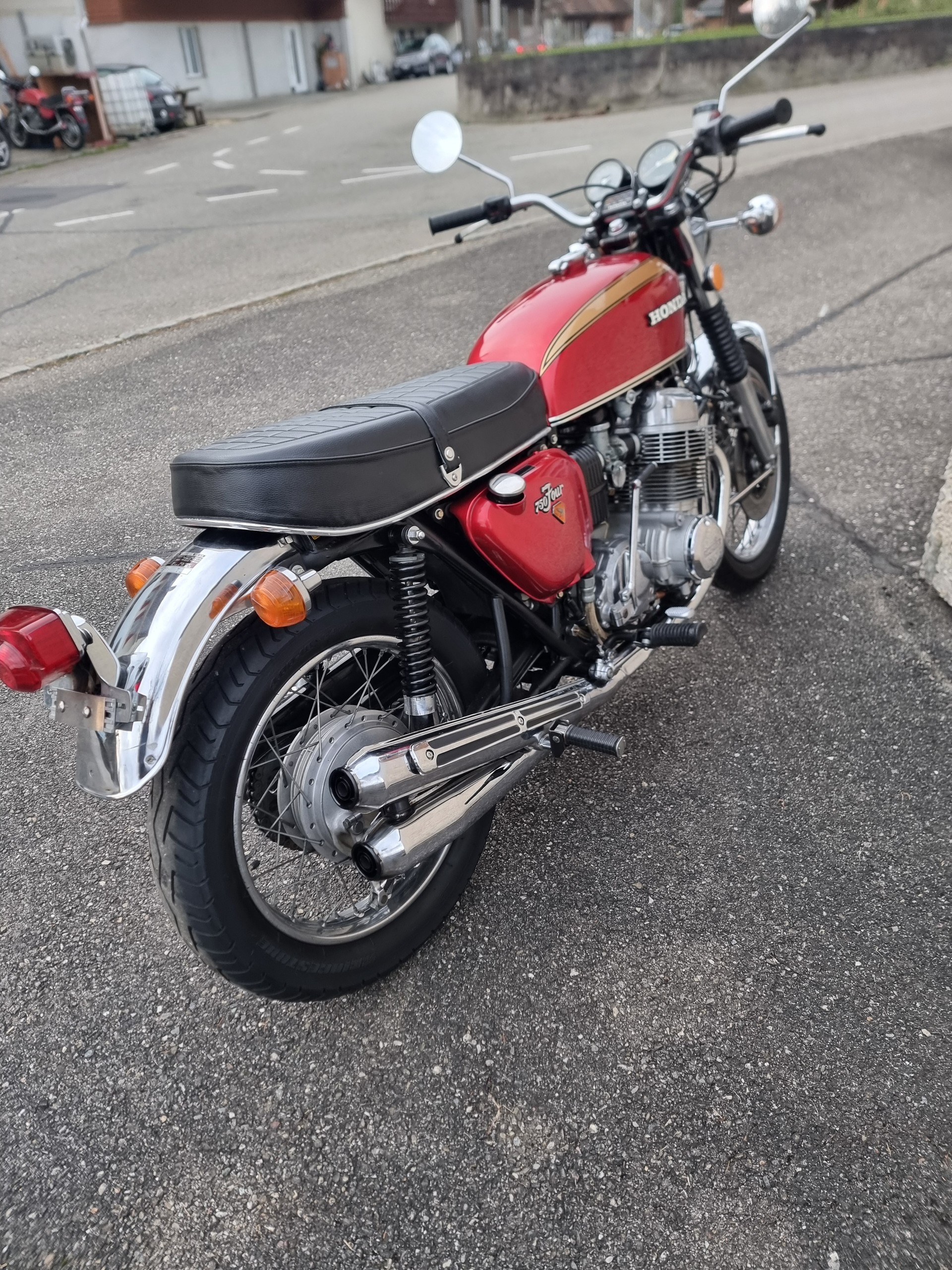 HONDA CB 750 Four-image-2