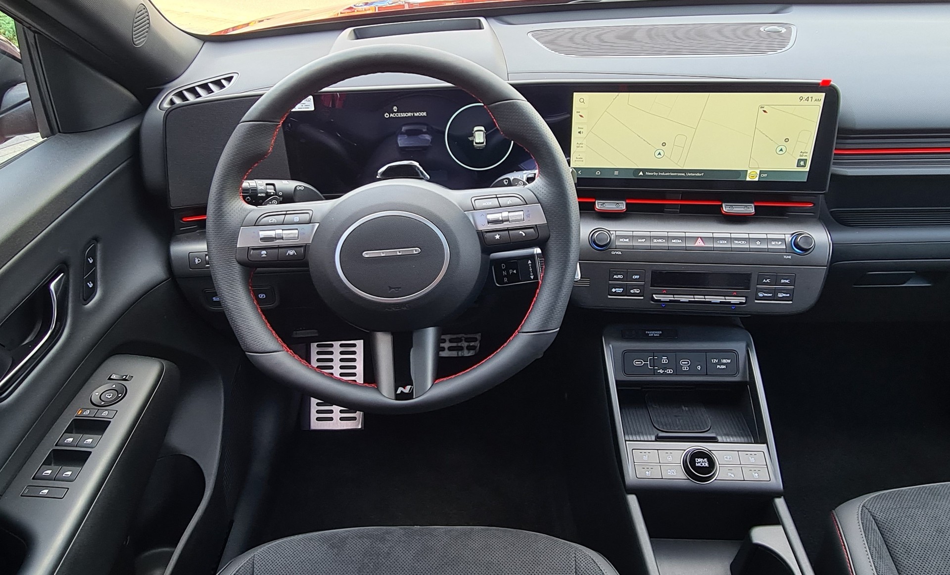 HYUNDAI Kona EV 65.4 kWh N Line-image-10