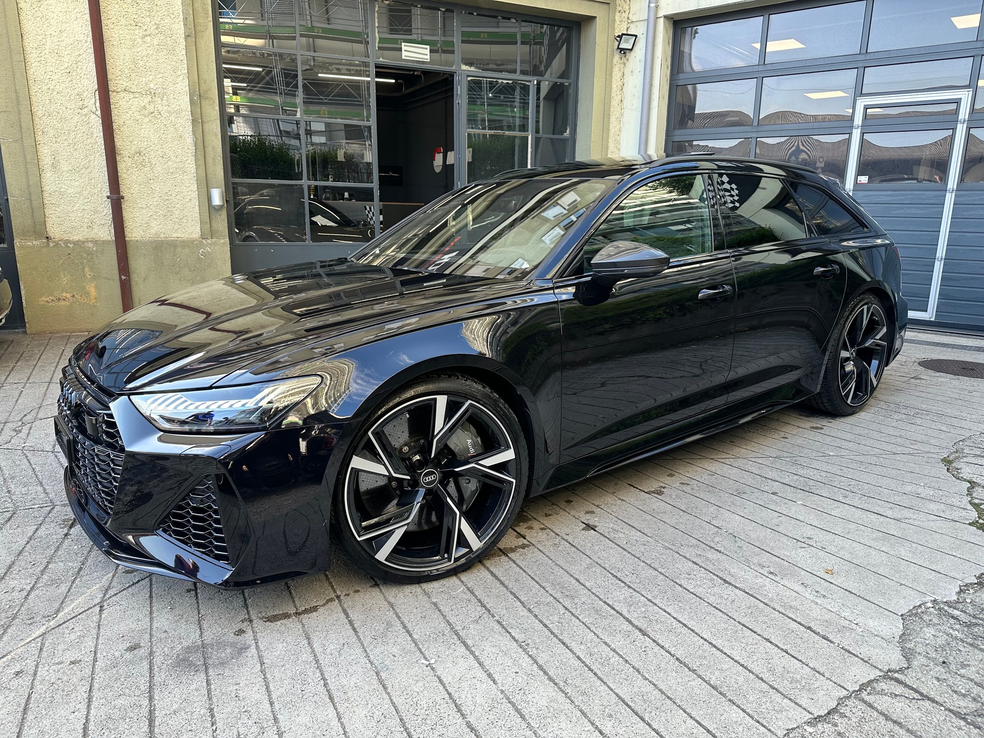 AUDI RS6 Avant 4.0 TFSI V8 quattro Garantie Audi 2027 , CERAMIC BRAKE-image-1