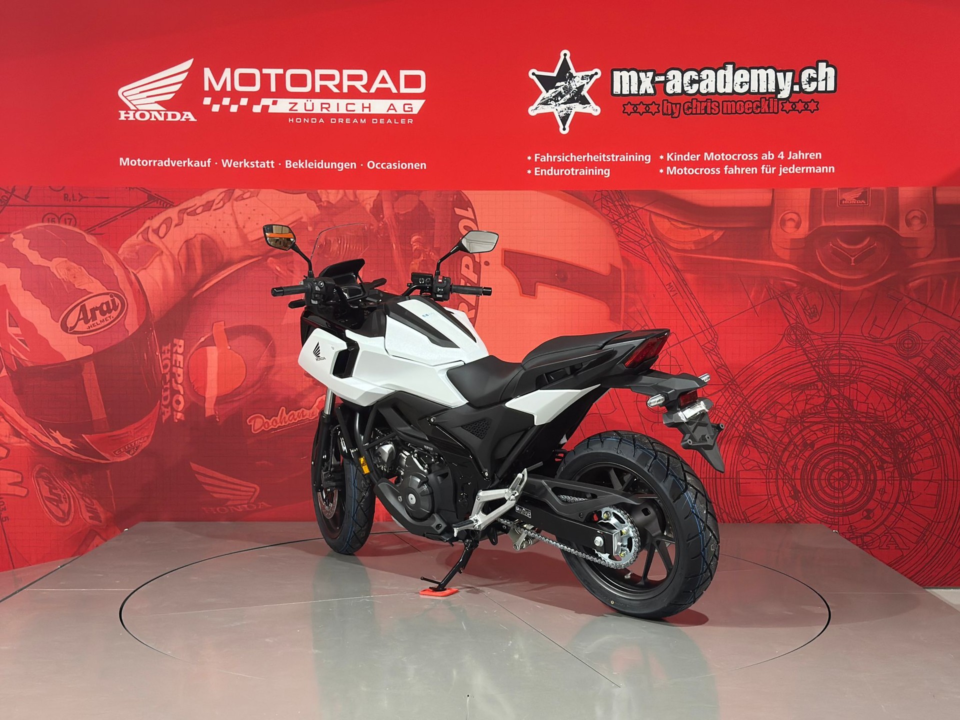 HONDA NC 750 - DCT- Modell 2025 *Neufahrzeug*-image-4