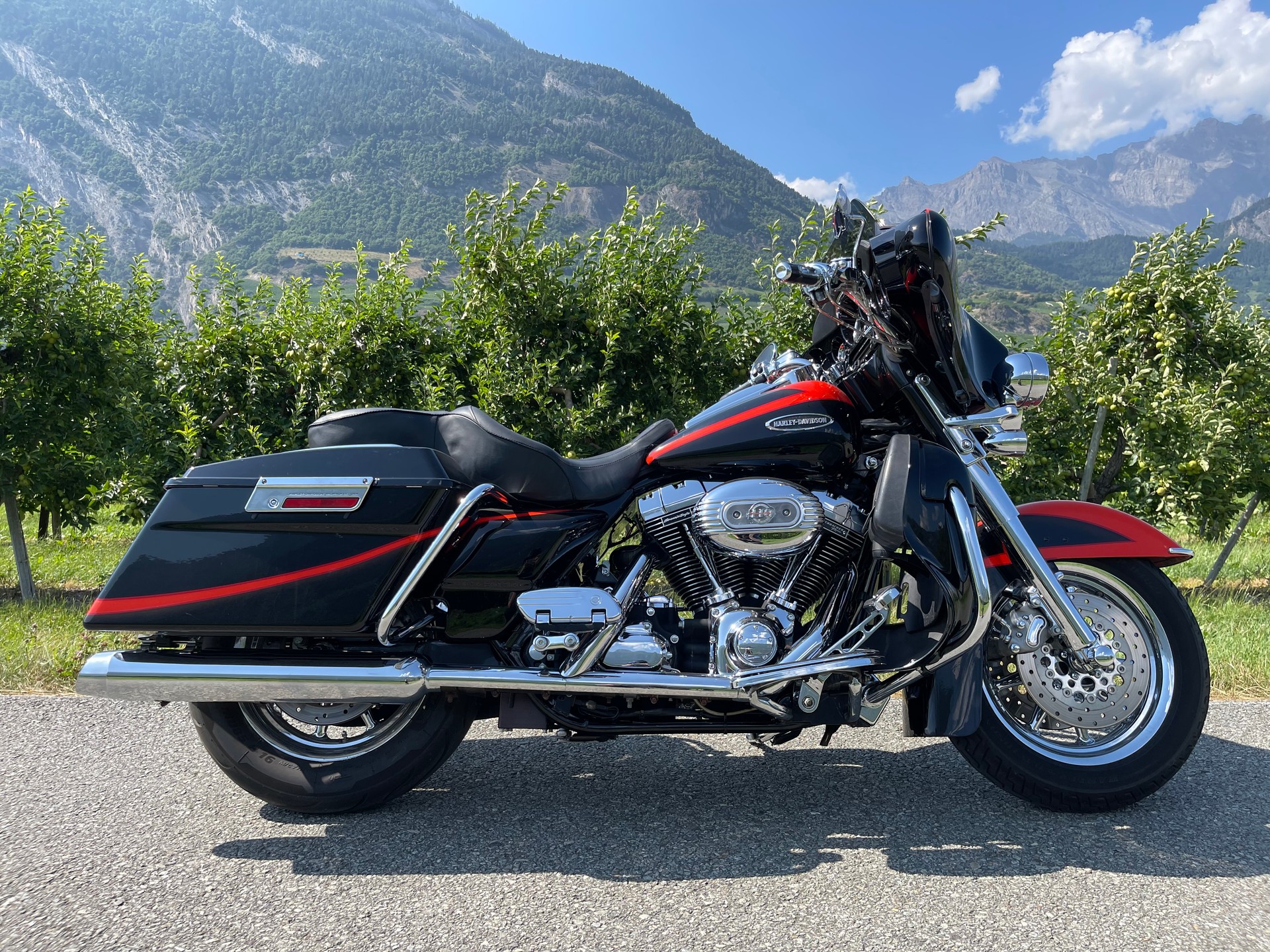 HARLEY-DAVIDSON FLHTCUI Electra Glide Ultra Classic CVO-image-1