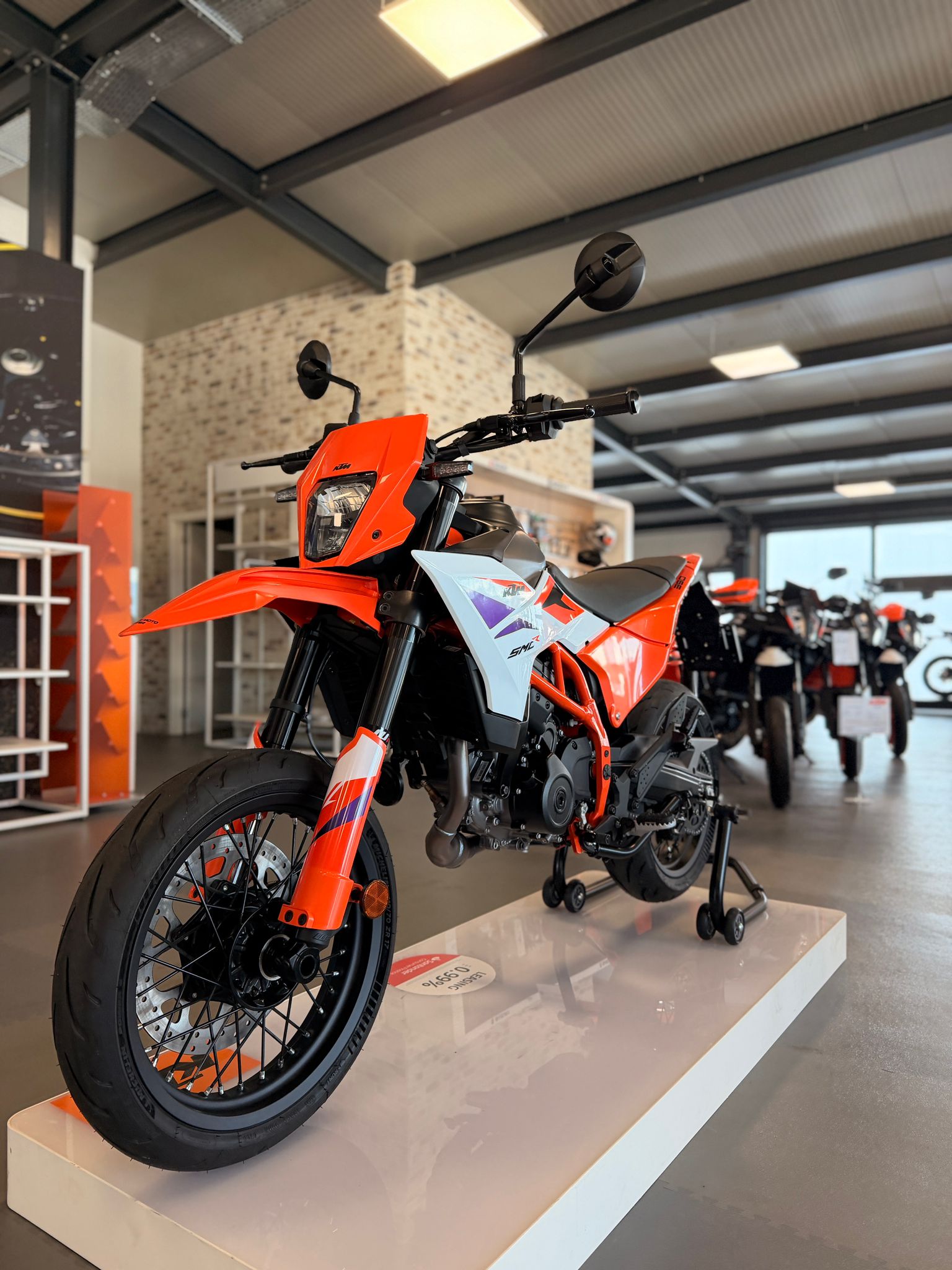 KTM 390 SMC R 2026-image-4