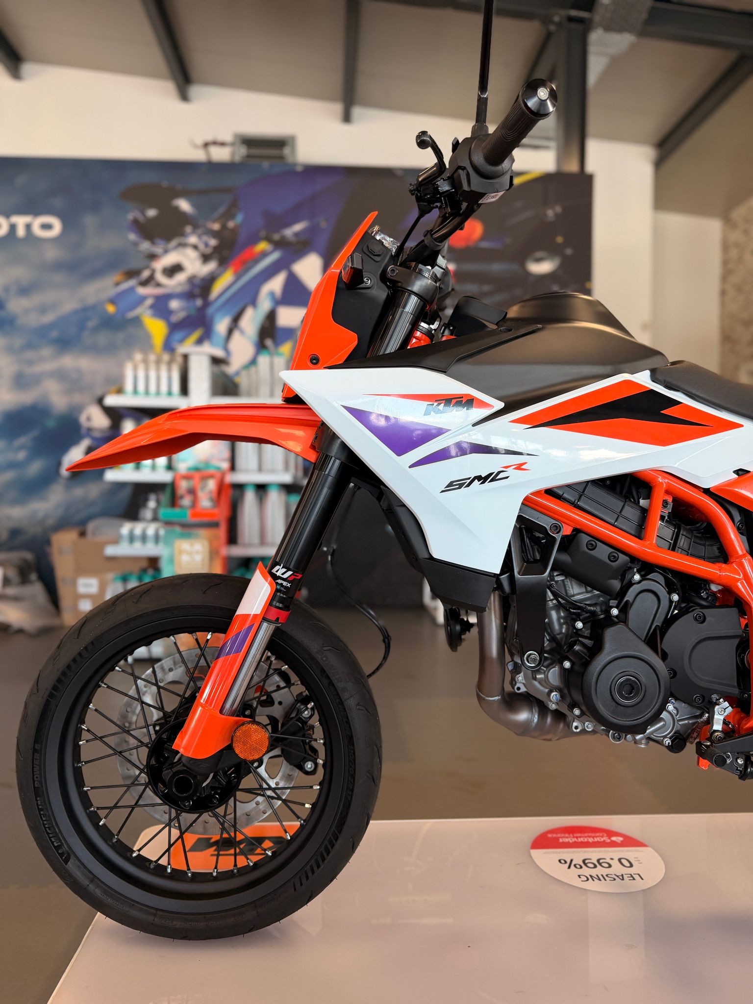 KTM 390 SMC R 2026-image-2