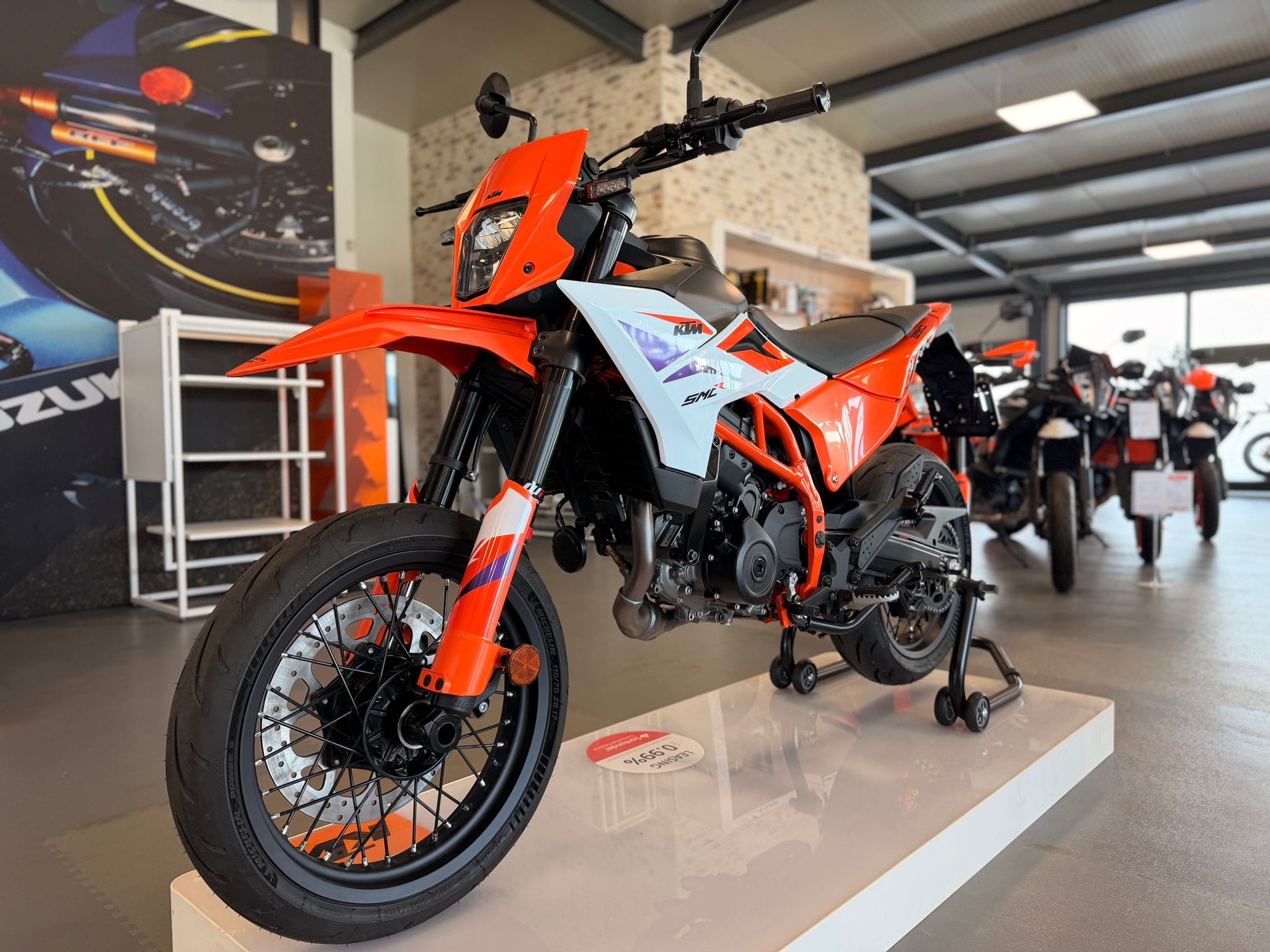 KTM 390 SMC R 2026-image-0